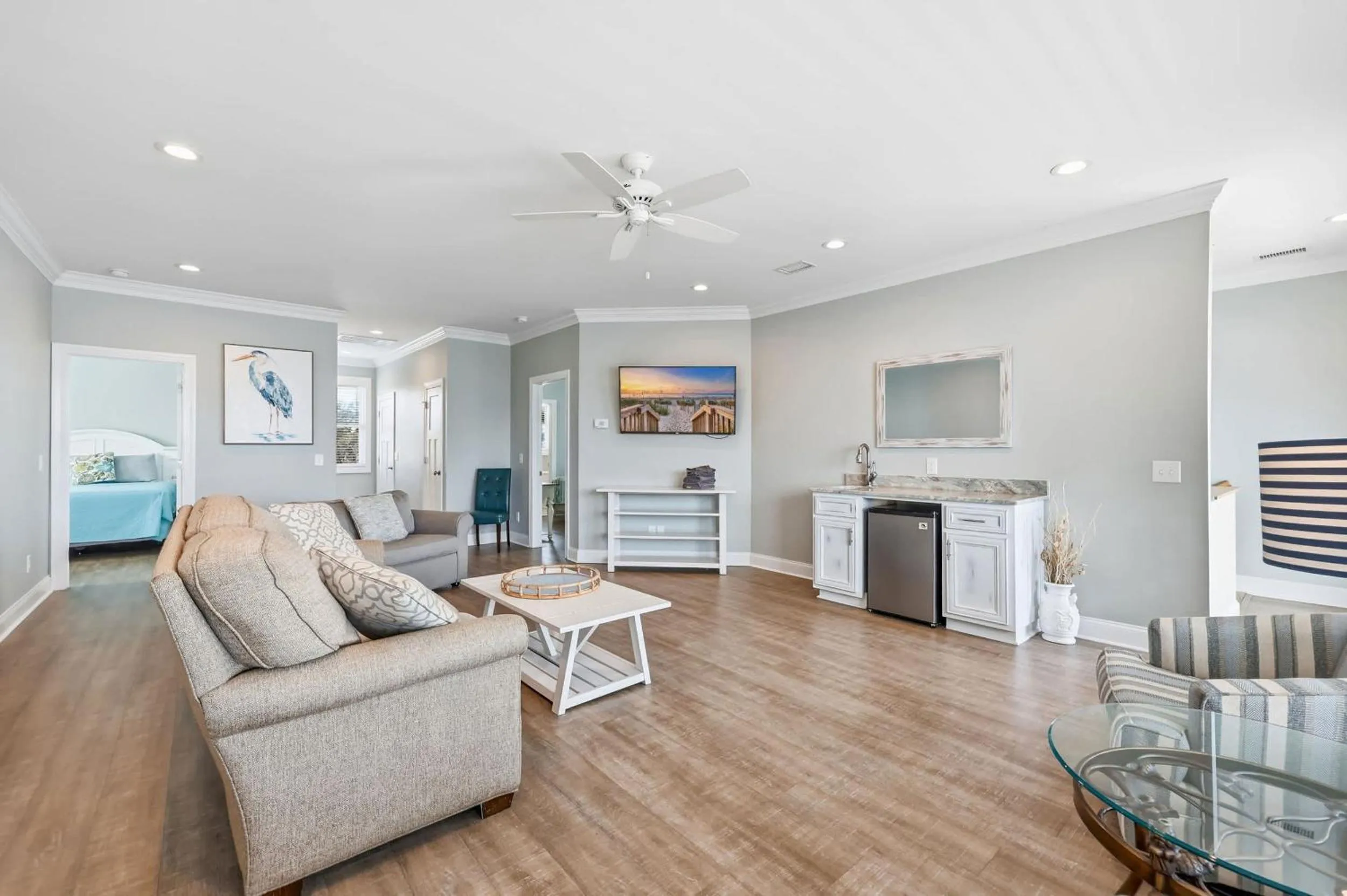 Anchor Down Luxury Ocean View Beach House w Pool