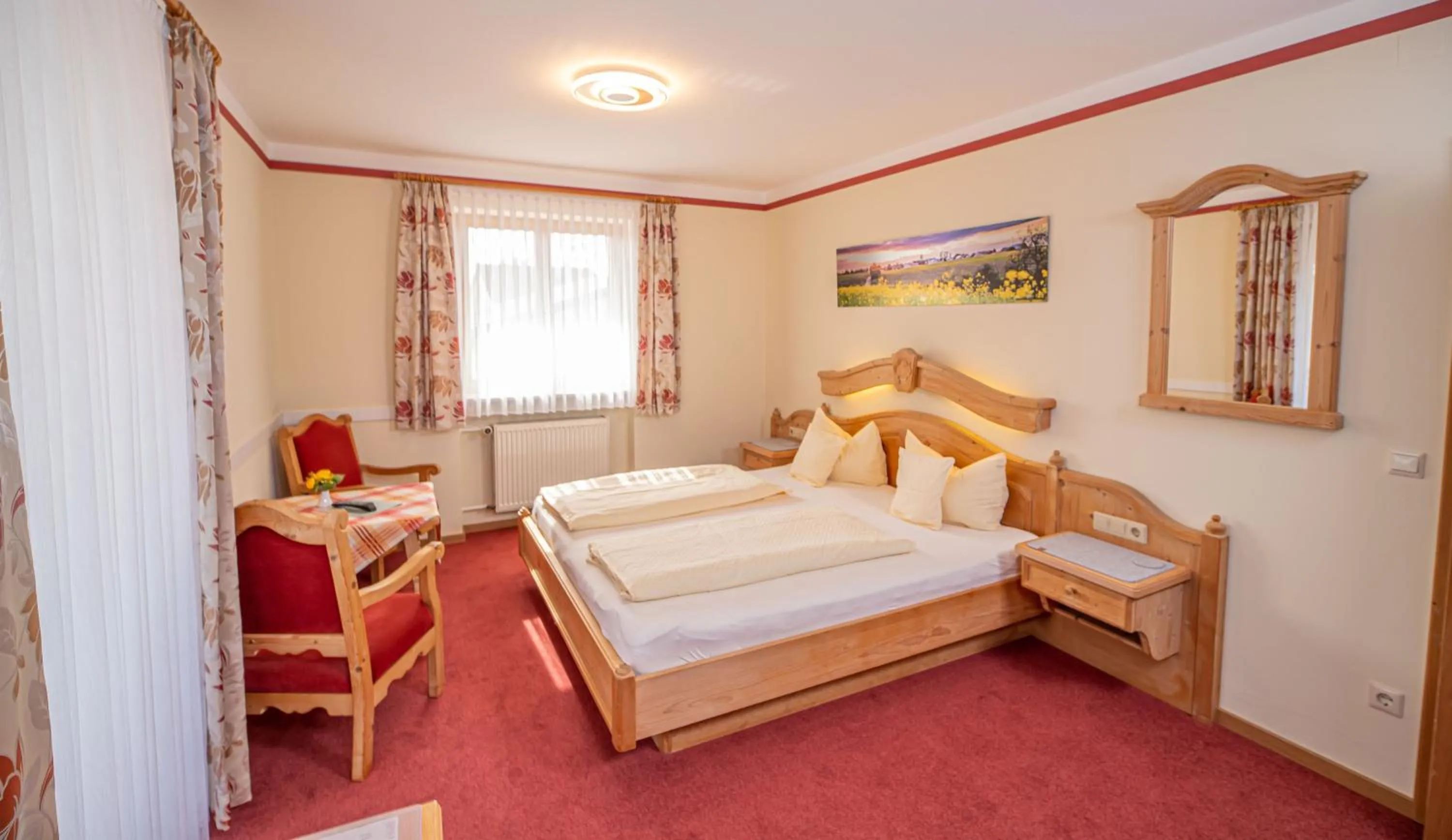 Bed in Gasthof Schneiderwirt, Kipfenberg OT Hirnstetten