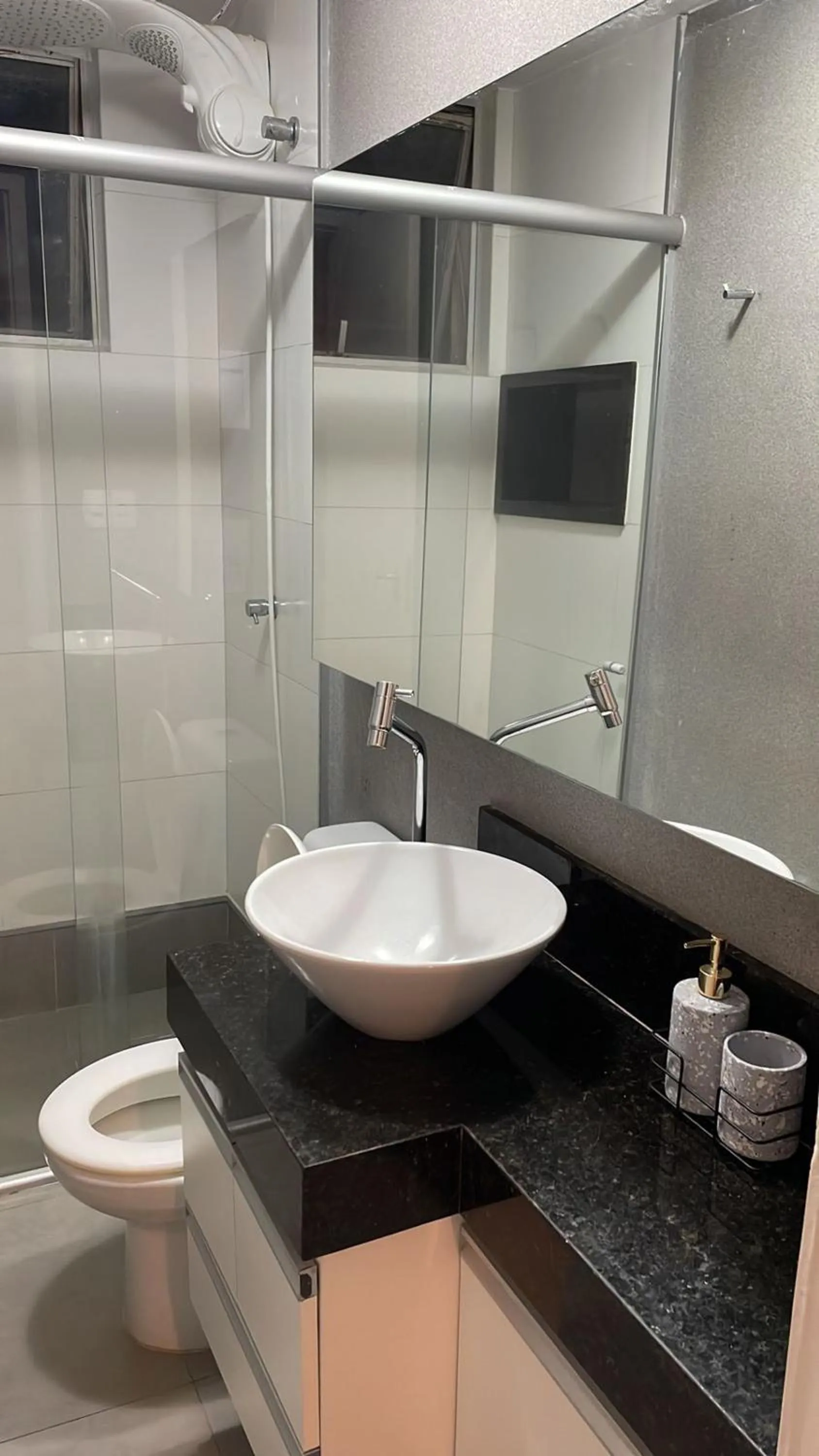 Toilet in Ed Casablanca proximo a Av T63 shopping e parque