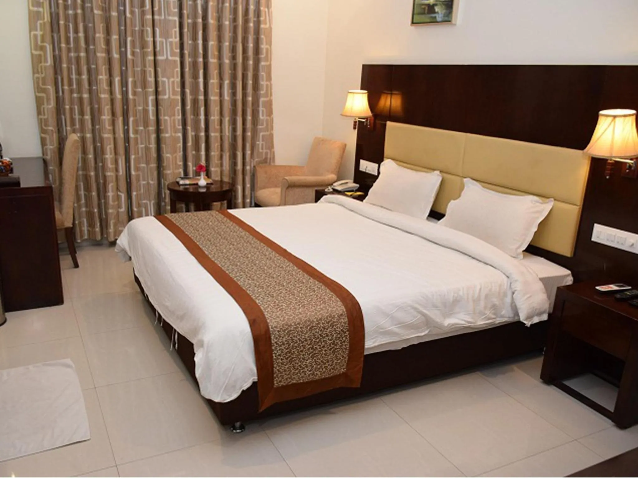 Bedroom, Bed in Hotel Sai Jashan Shirdi - Where blessings & comfort meet