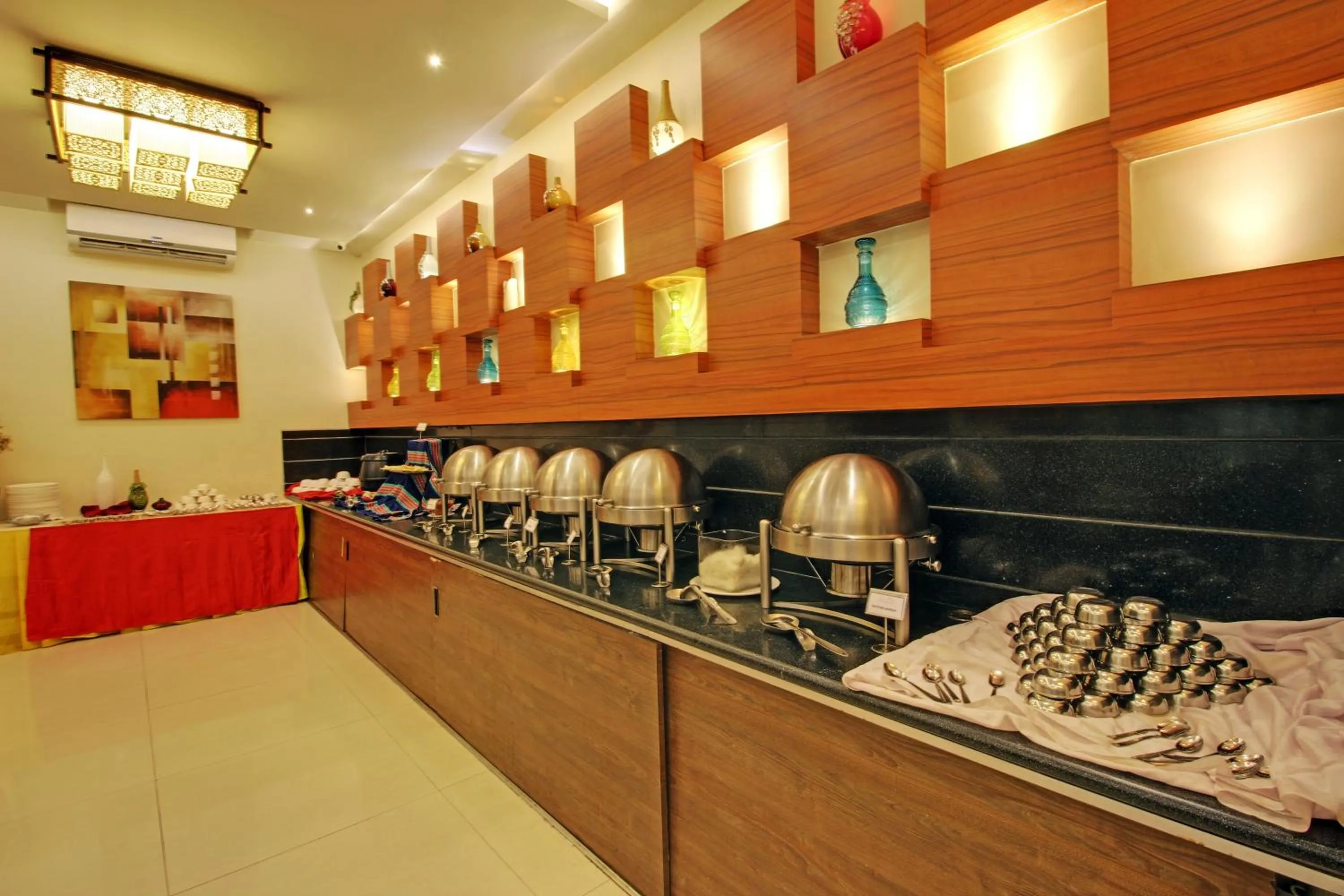 Restaurant/places to eat in Hotel Sai Jashan Shirdi - Where blessings & comfort meet