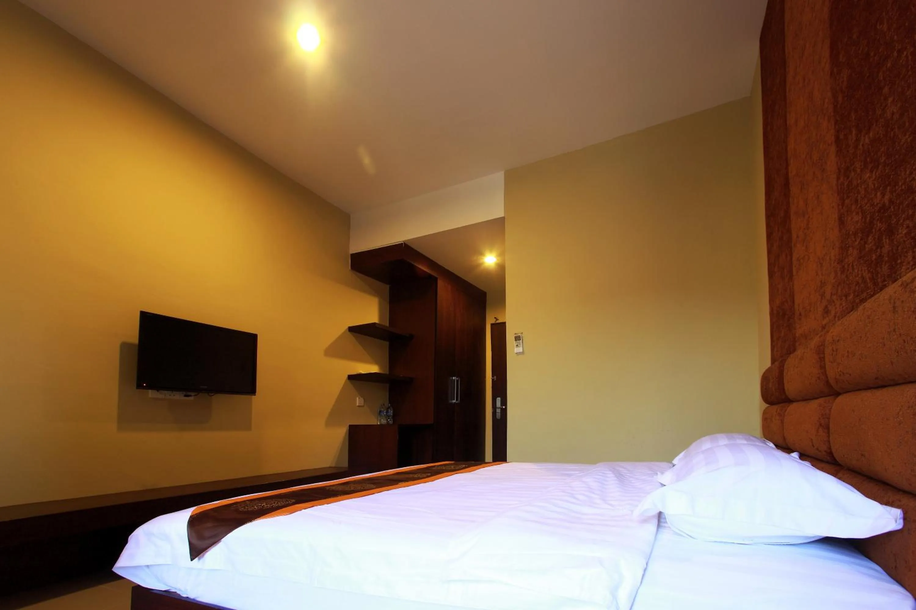 Bed in Nagoya One Hotel