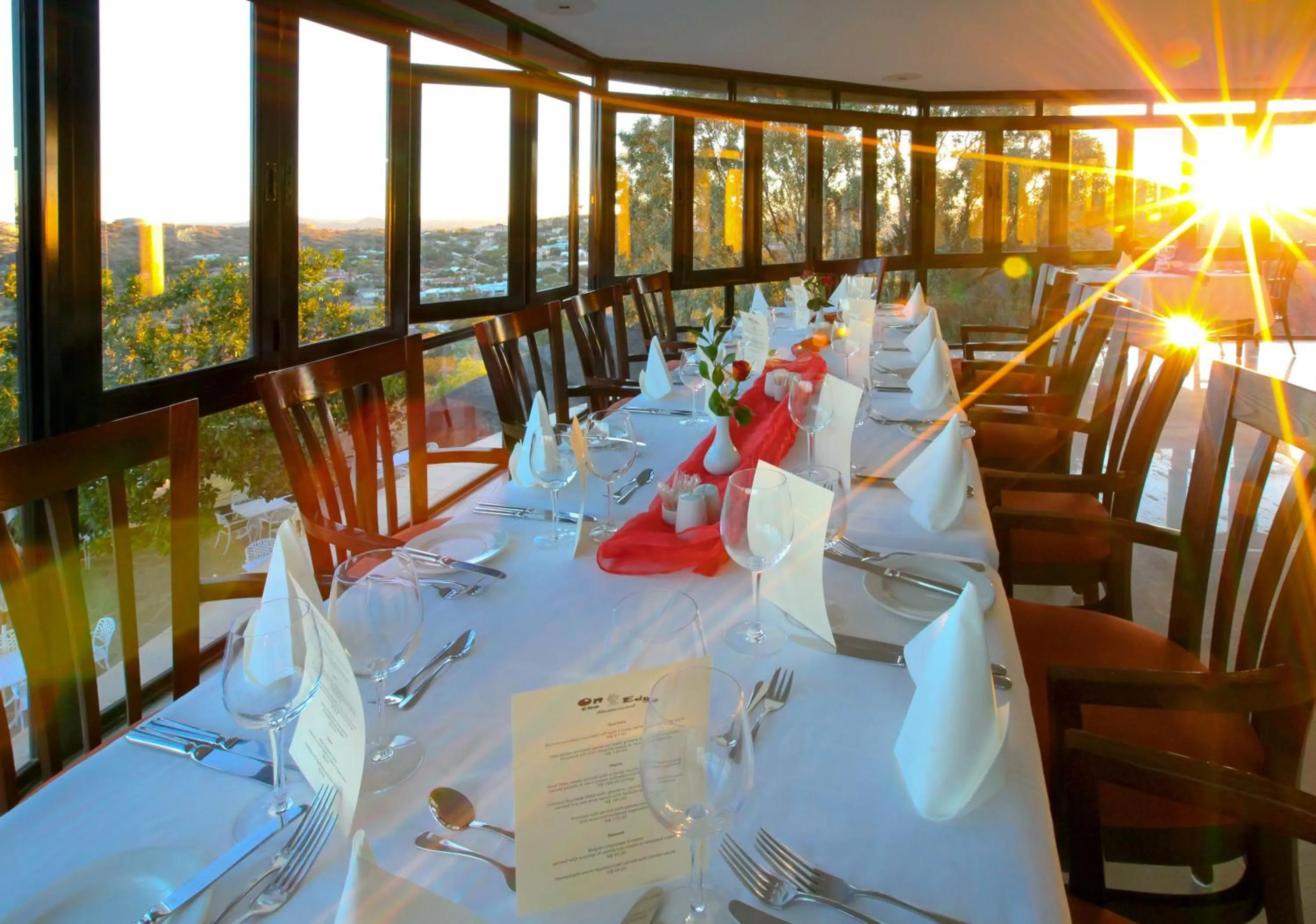 Restaurant/places to eat in Hotel Thule