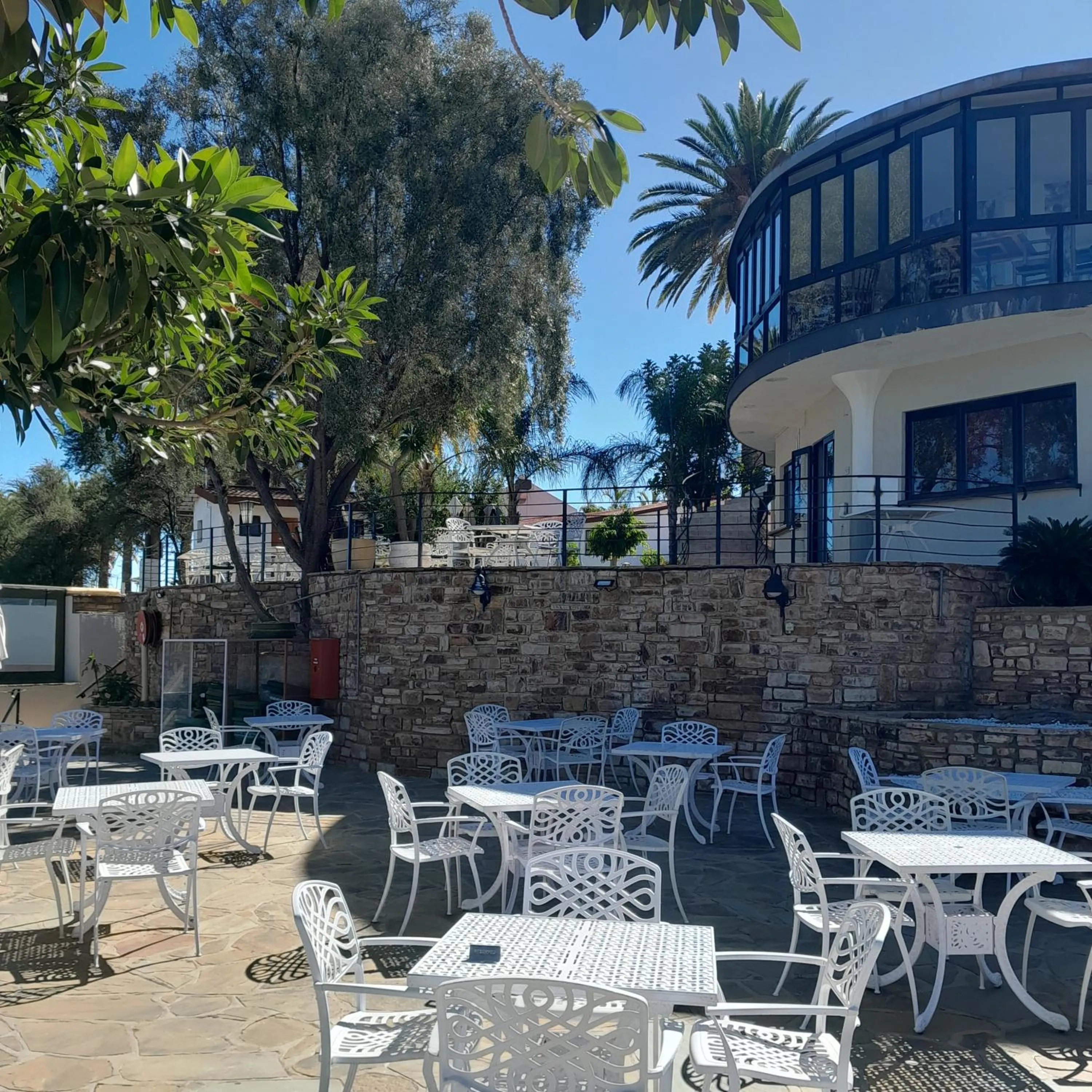 Restaurant/places to eat in Hotel Thule