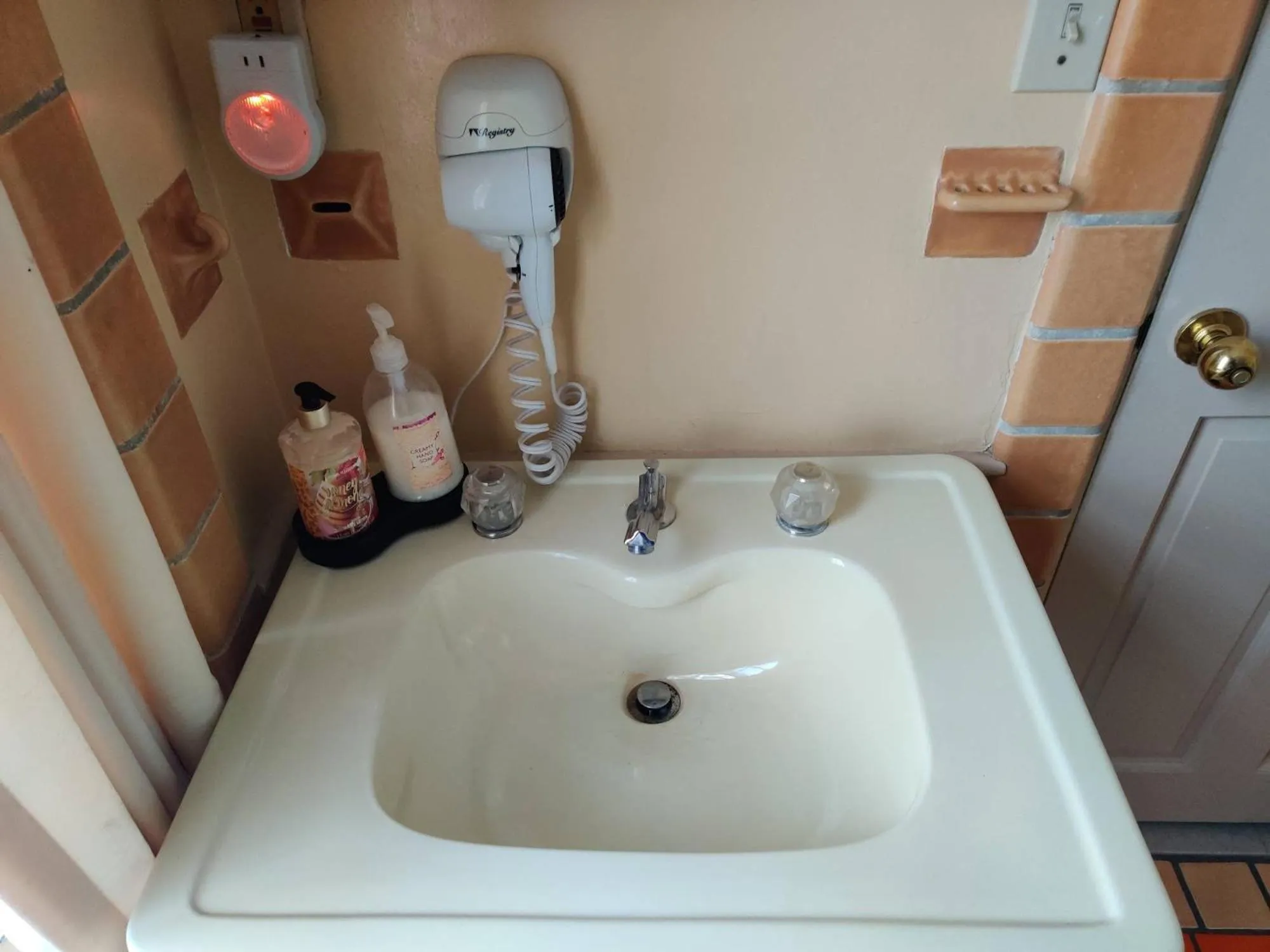 Montague Inn Bed & Breakfast