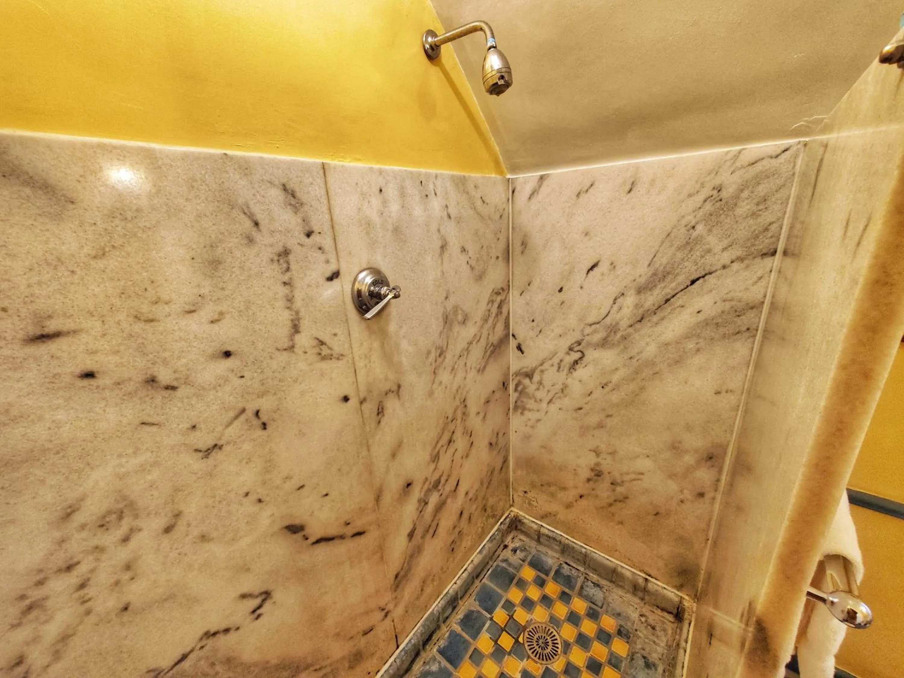 Montague Inn Bed & Breakfast