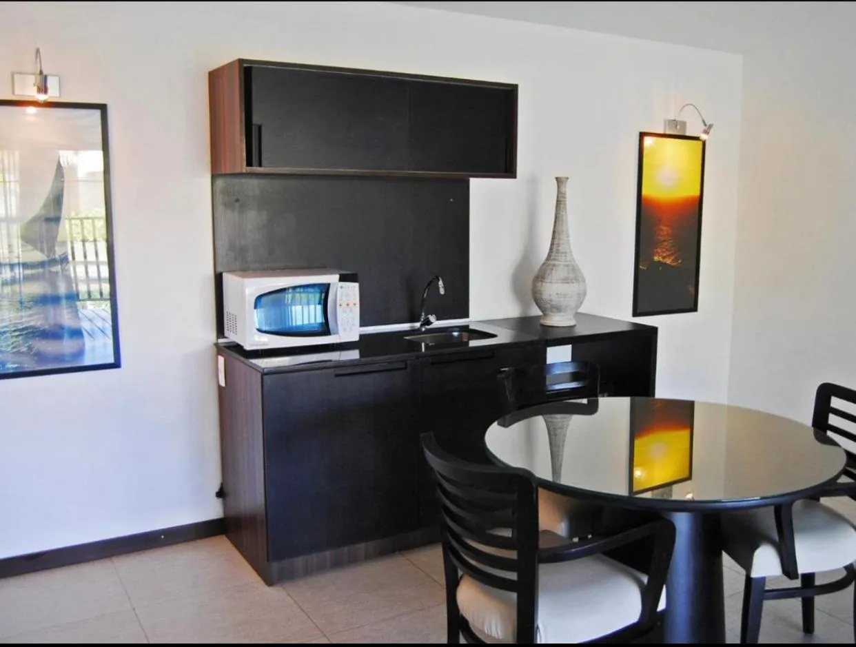 Dom Pedro Laguna Beach Resort & Golf