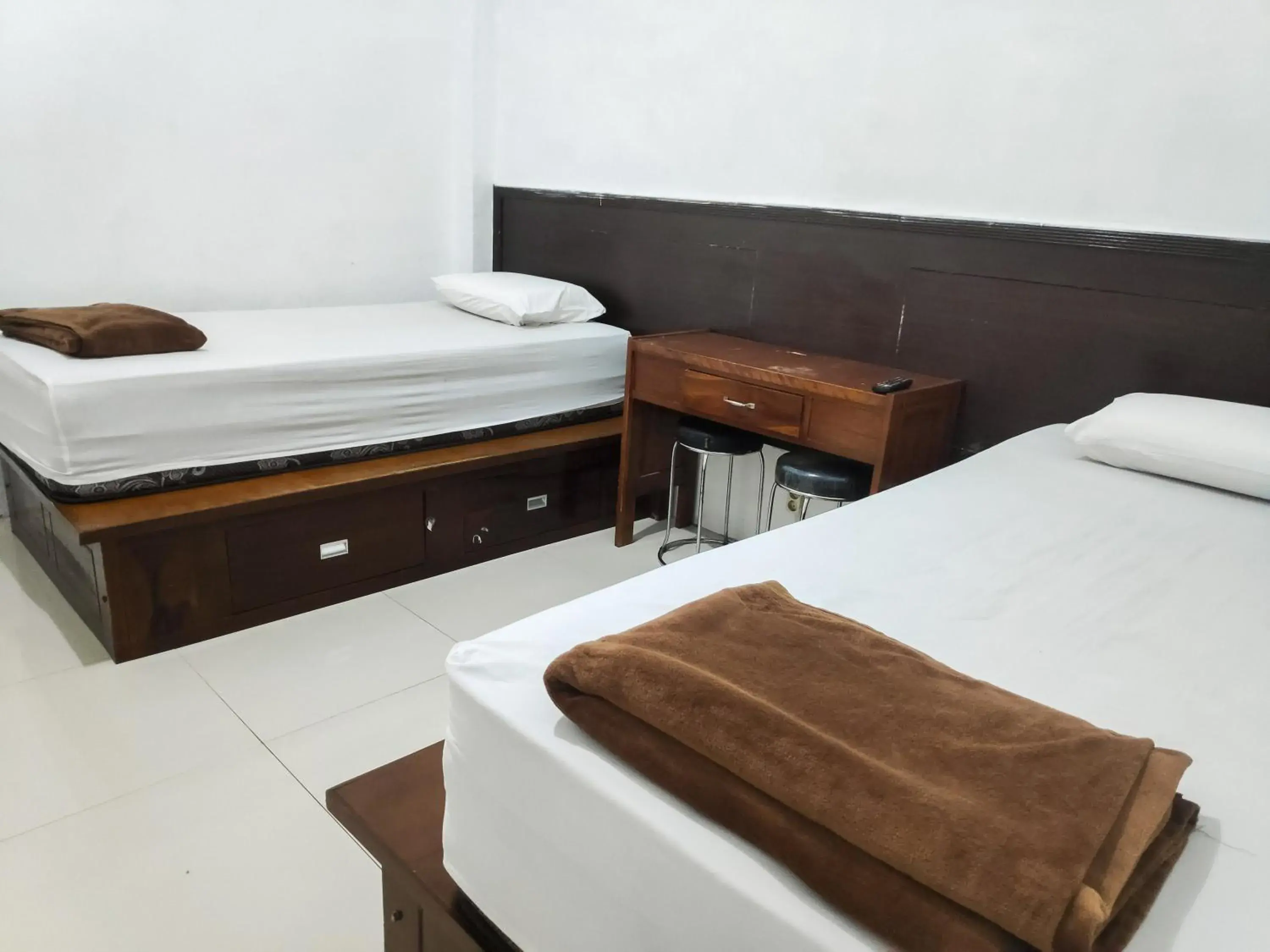 Twin Room in RedDoorz Syariah near Terminal Terpadu Langsa Twin Room in RedDoorz Syariah near Terminal Terpadu Langsa