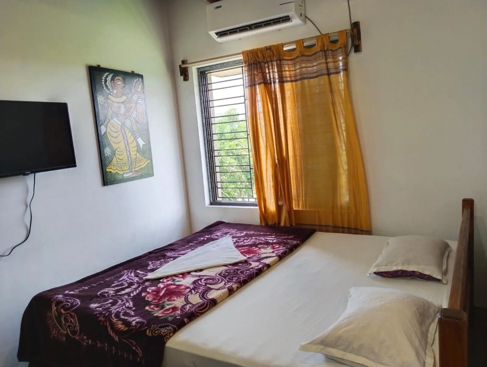 Bed in Khoai Village Resort