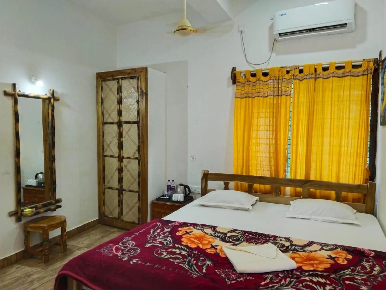 Bed in Khoai Village Resort