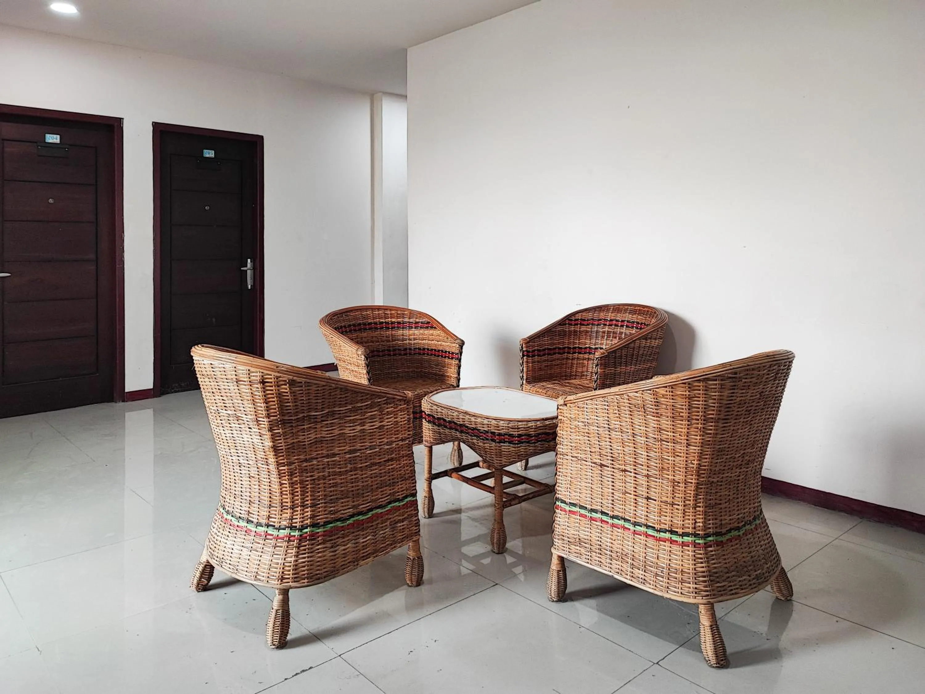 Seating area in RedDoorz @ Arafah Hotel 2 Sungai Penuh Kerinci