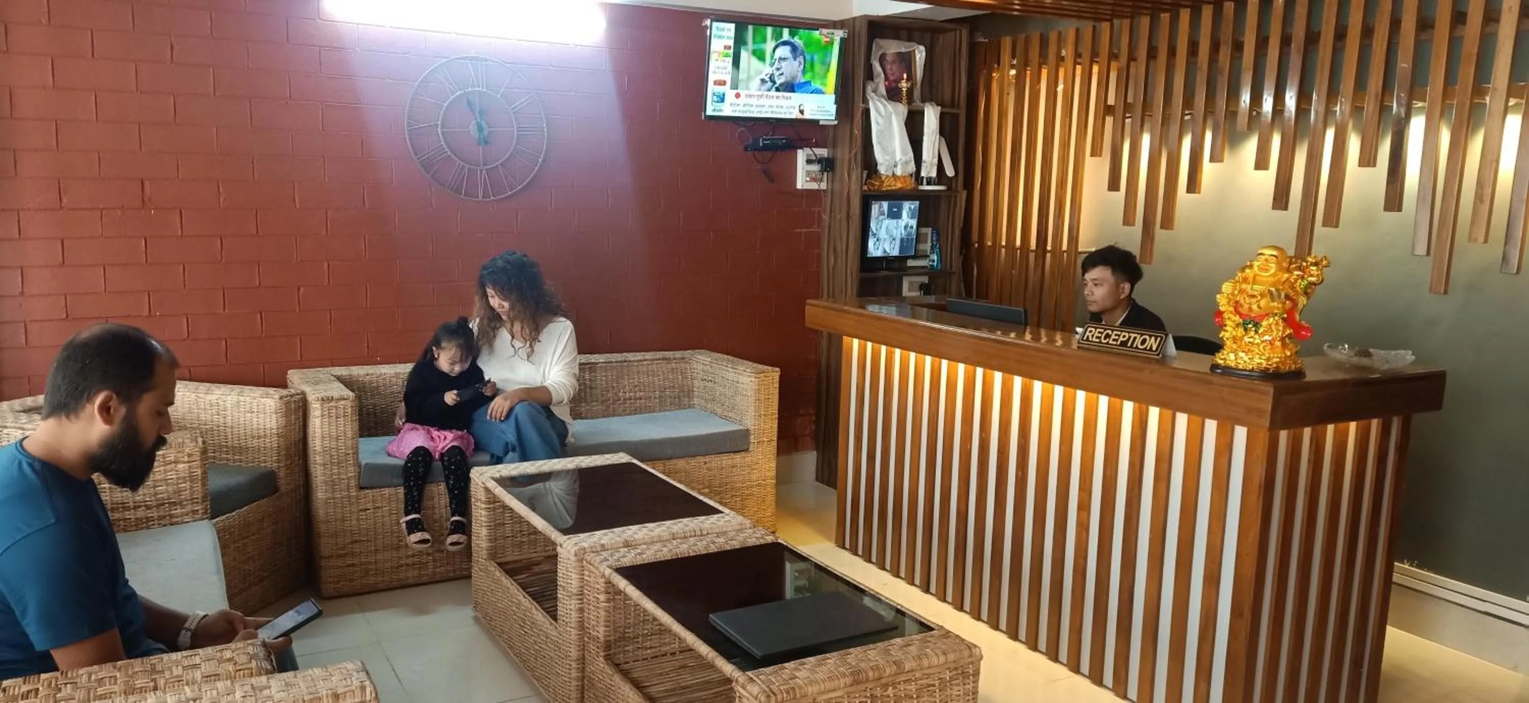 Seating area in Hotel Deysal Noora