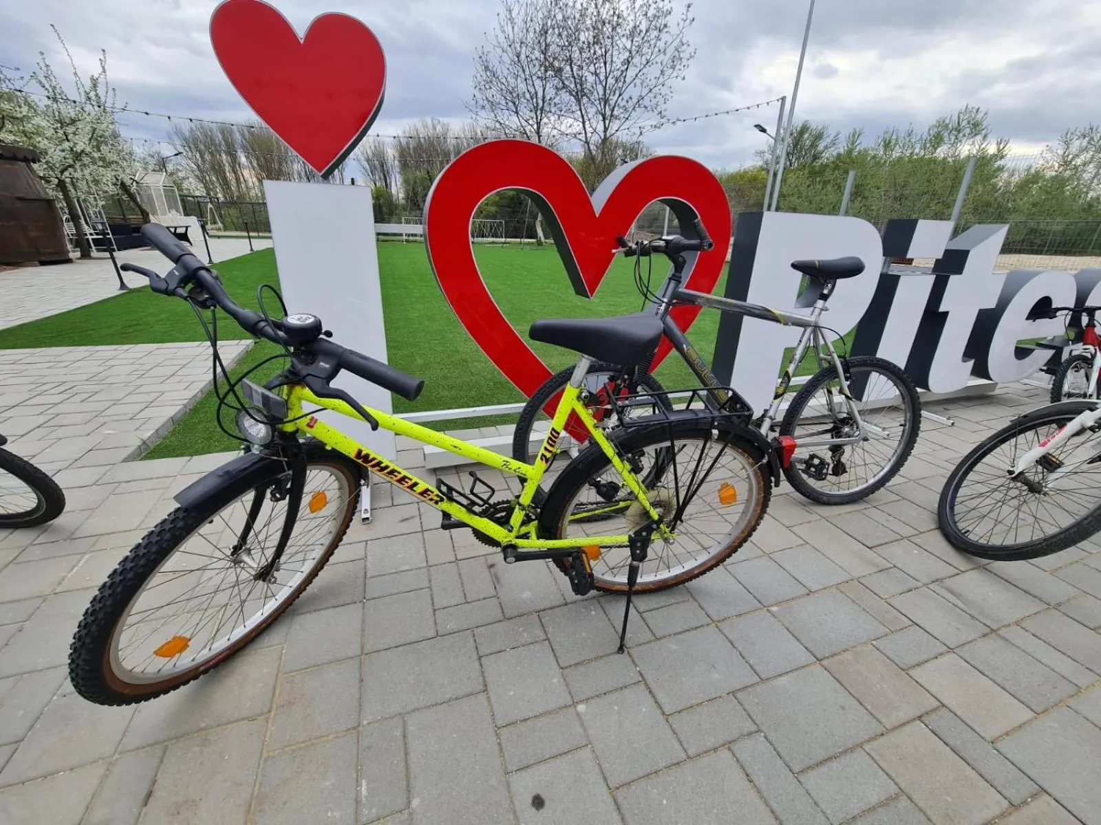 Children play ground in RIVER PLACE