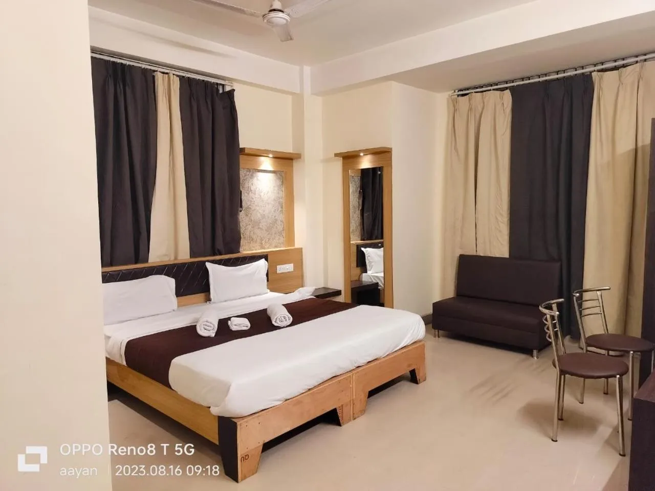 Bedroom in Hotel Jaysha