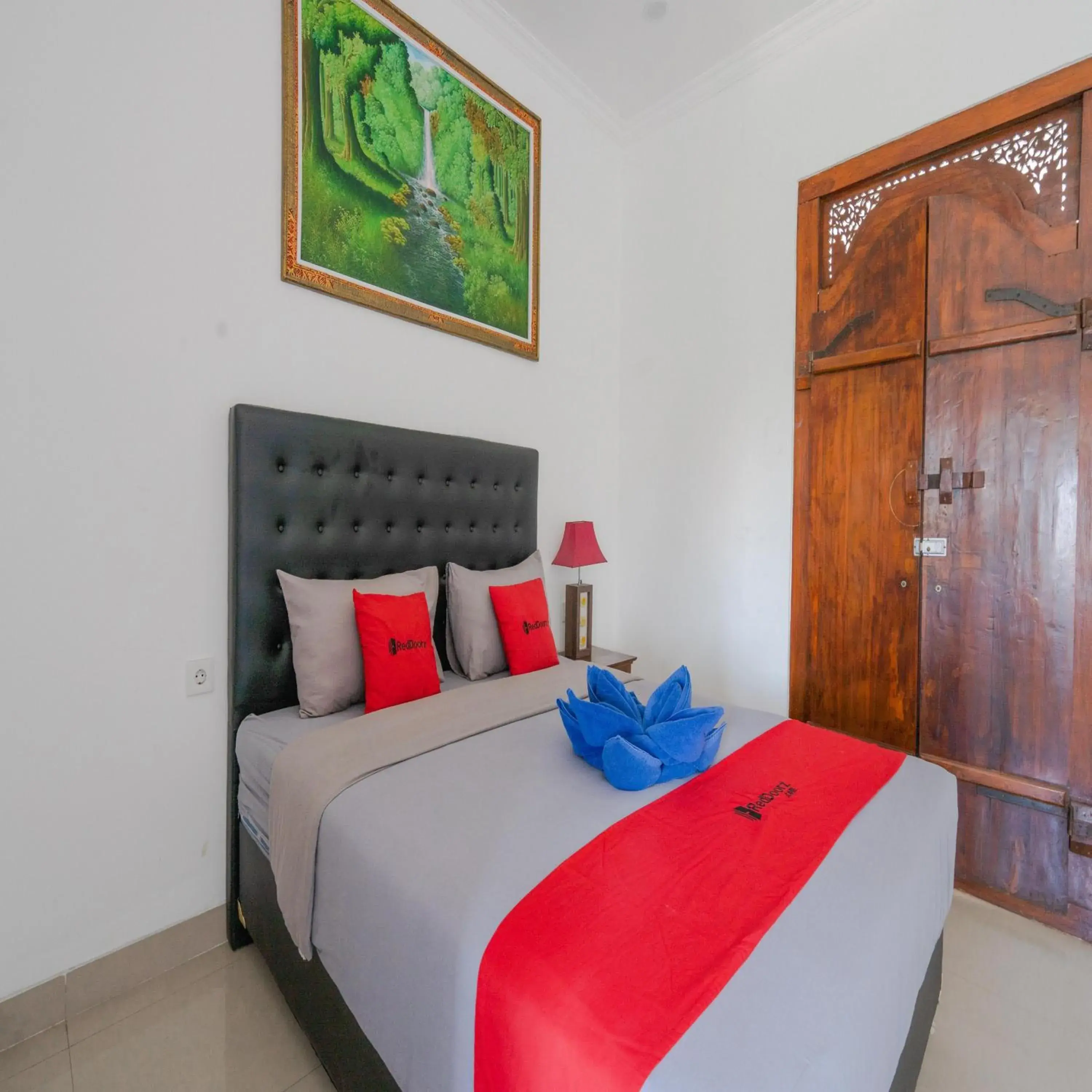 Standard Double Room in RedDoorz @ Uluwatu Suites Standard Double Room in RedDoorz @ Uluwatu Suites