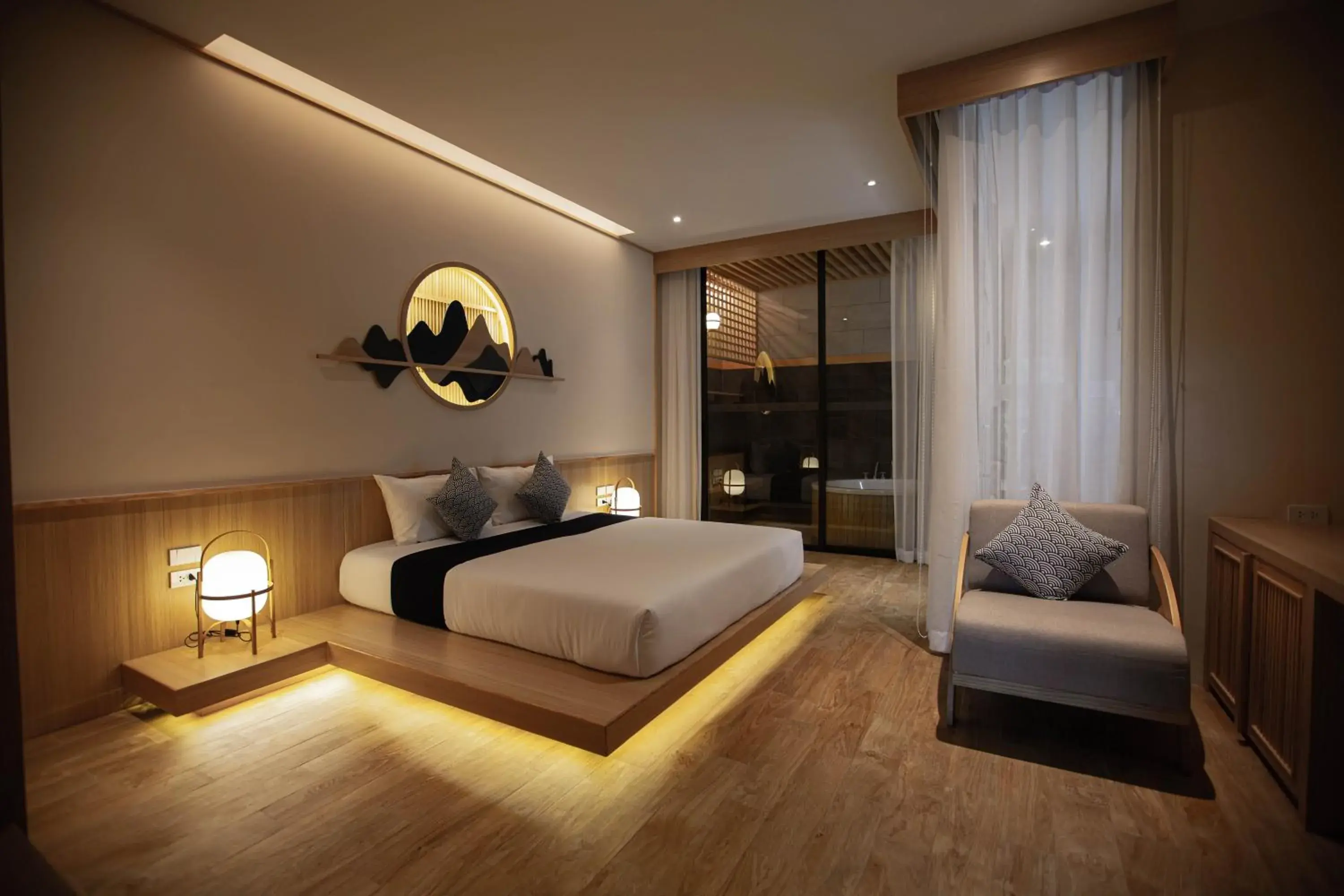 Deluxe Suite in The Arch Phuket Hotel Deluxe Suite in The Arch Phuket Hotel