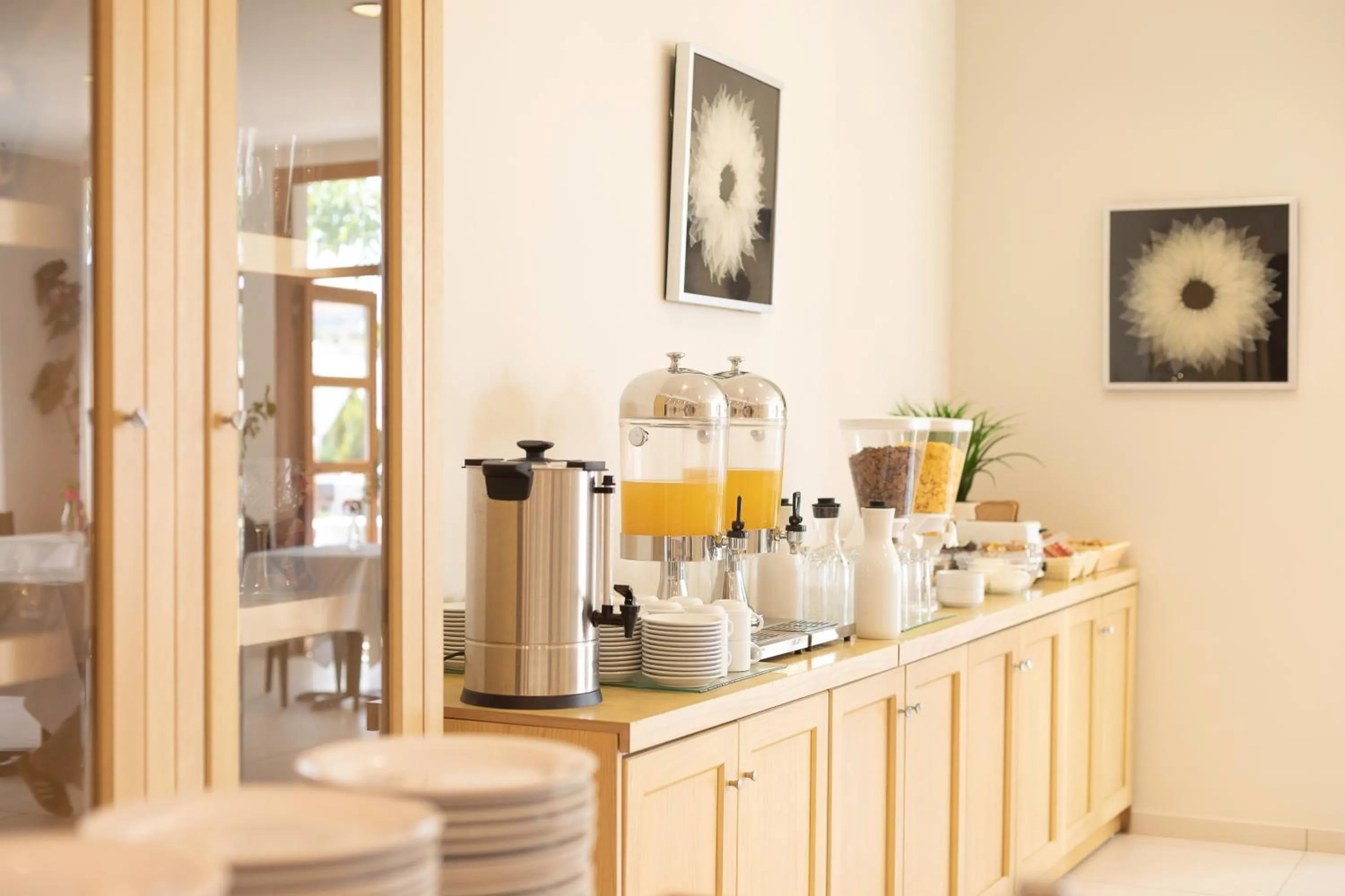 Food and drinks in Skiathos Avaton Garden, Philian Hotels and Resorts