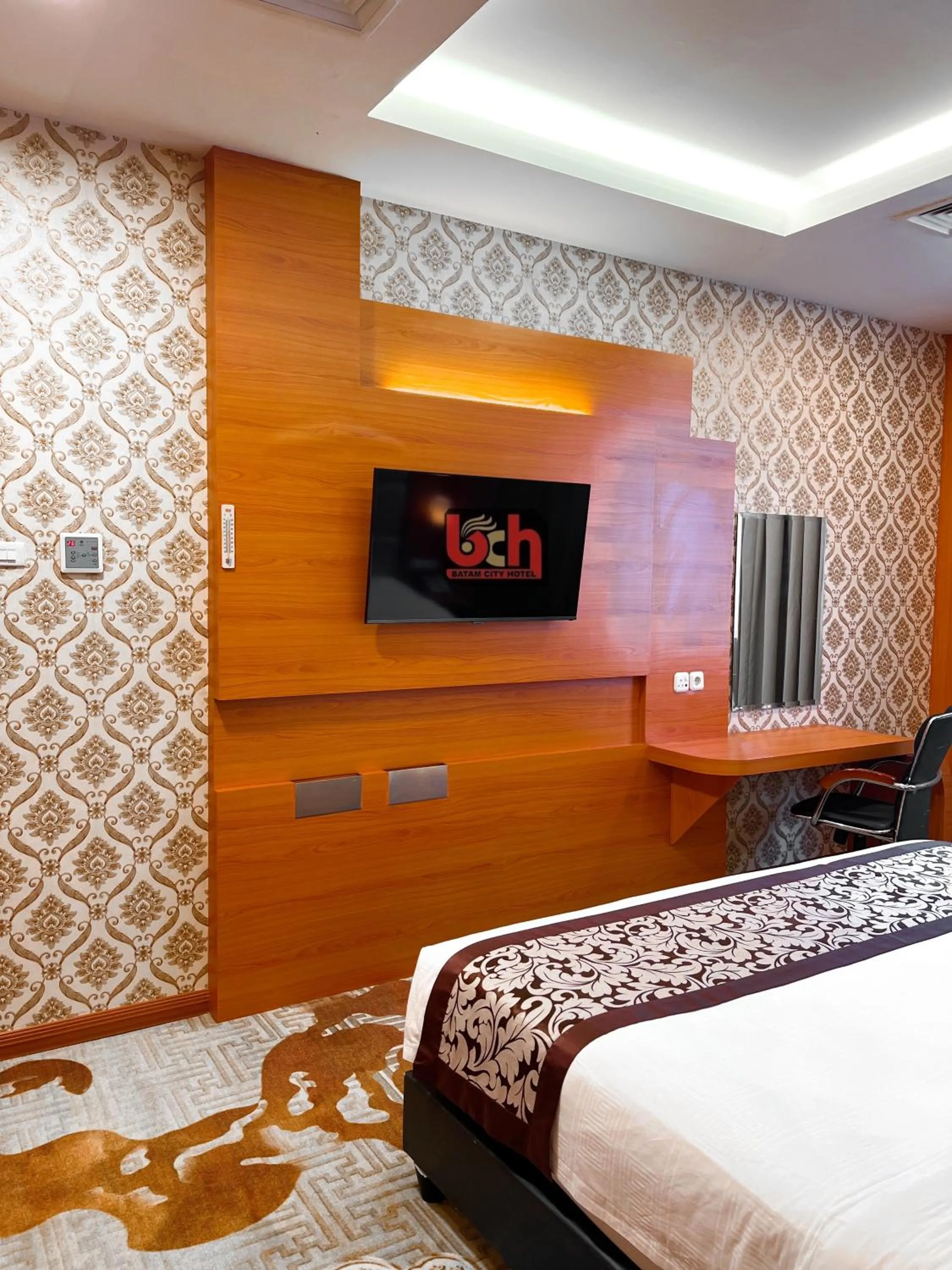 Bed in Batam City Hotel