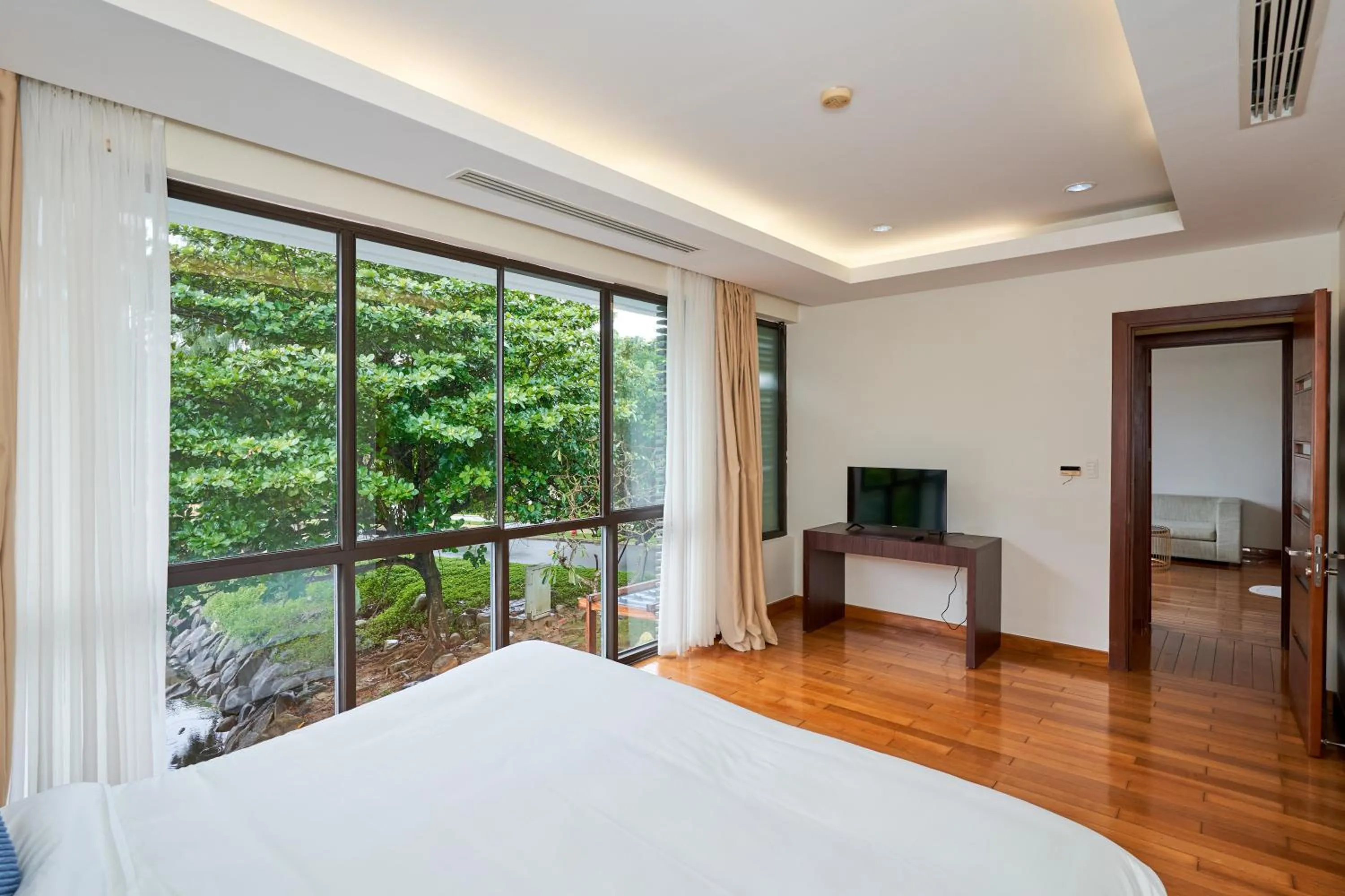 Ocean Beach Villas Danang