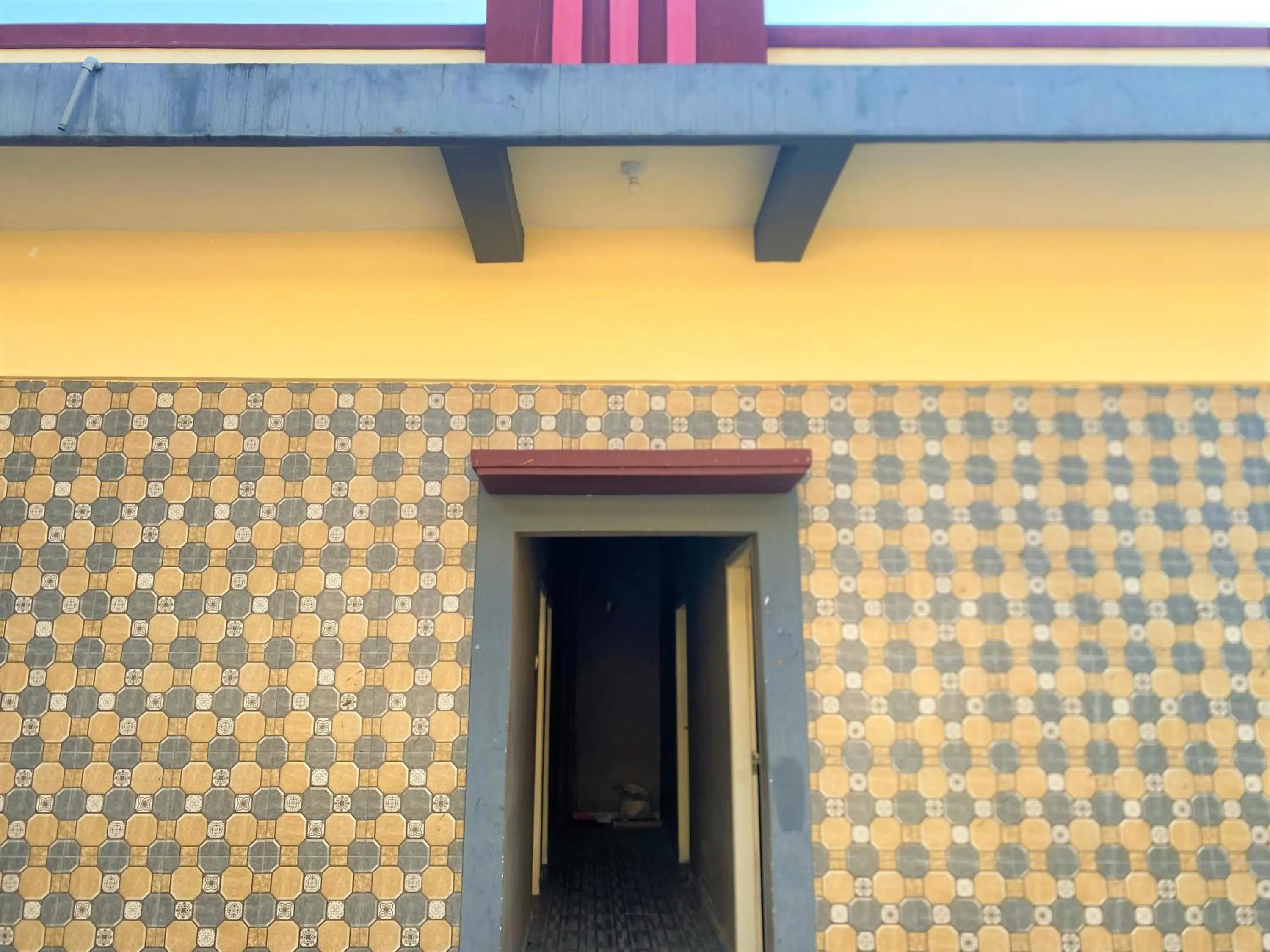 RedDoorz @ Wisma Sentosa Palopo