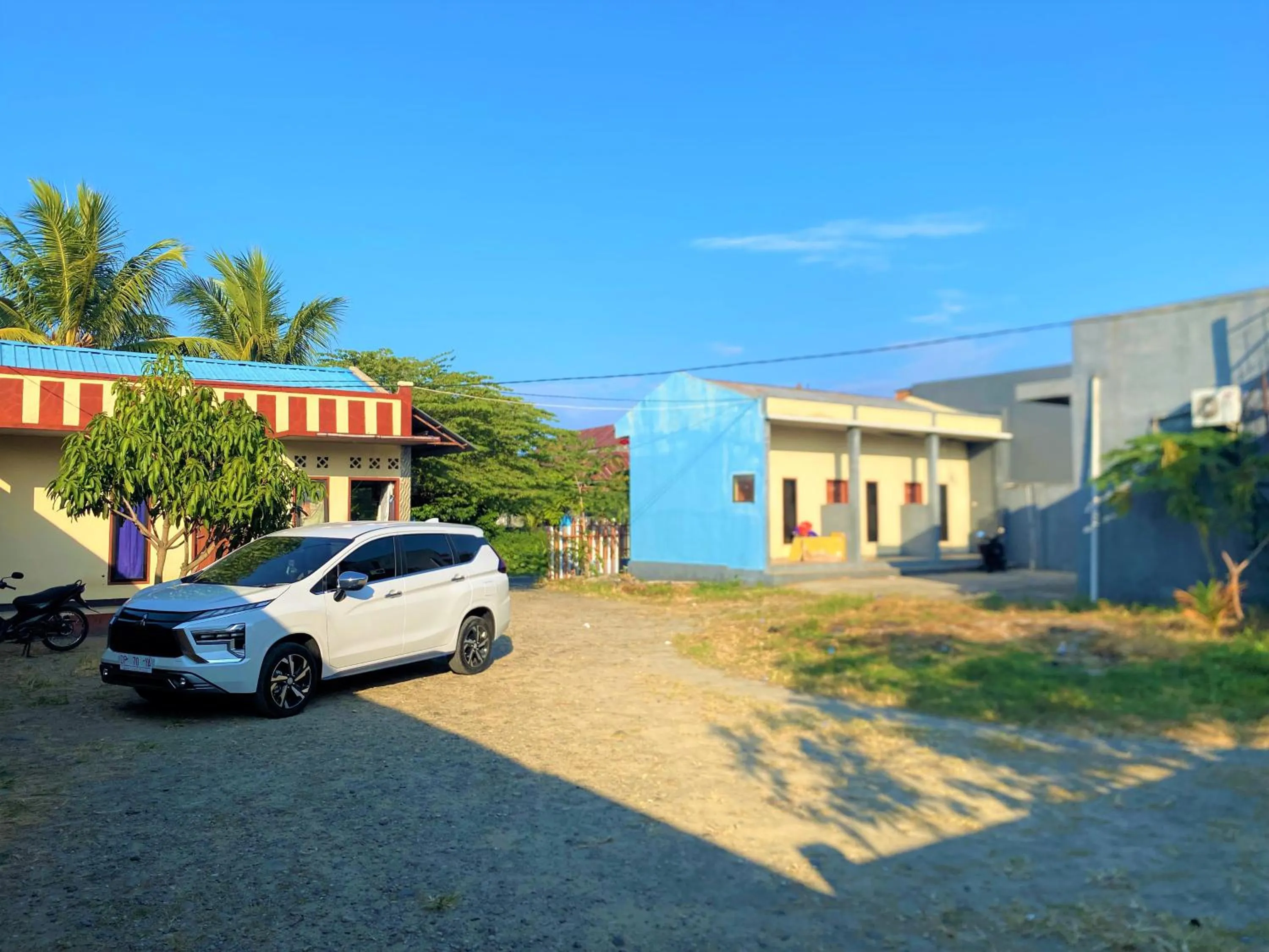 Facade/entrance in RedDoorz @ Wisma Sentosa Palopo