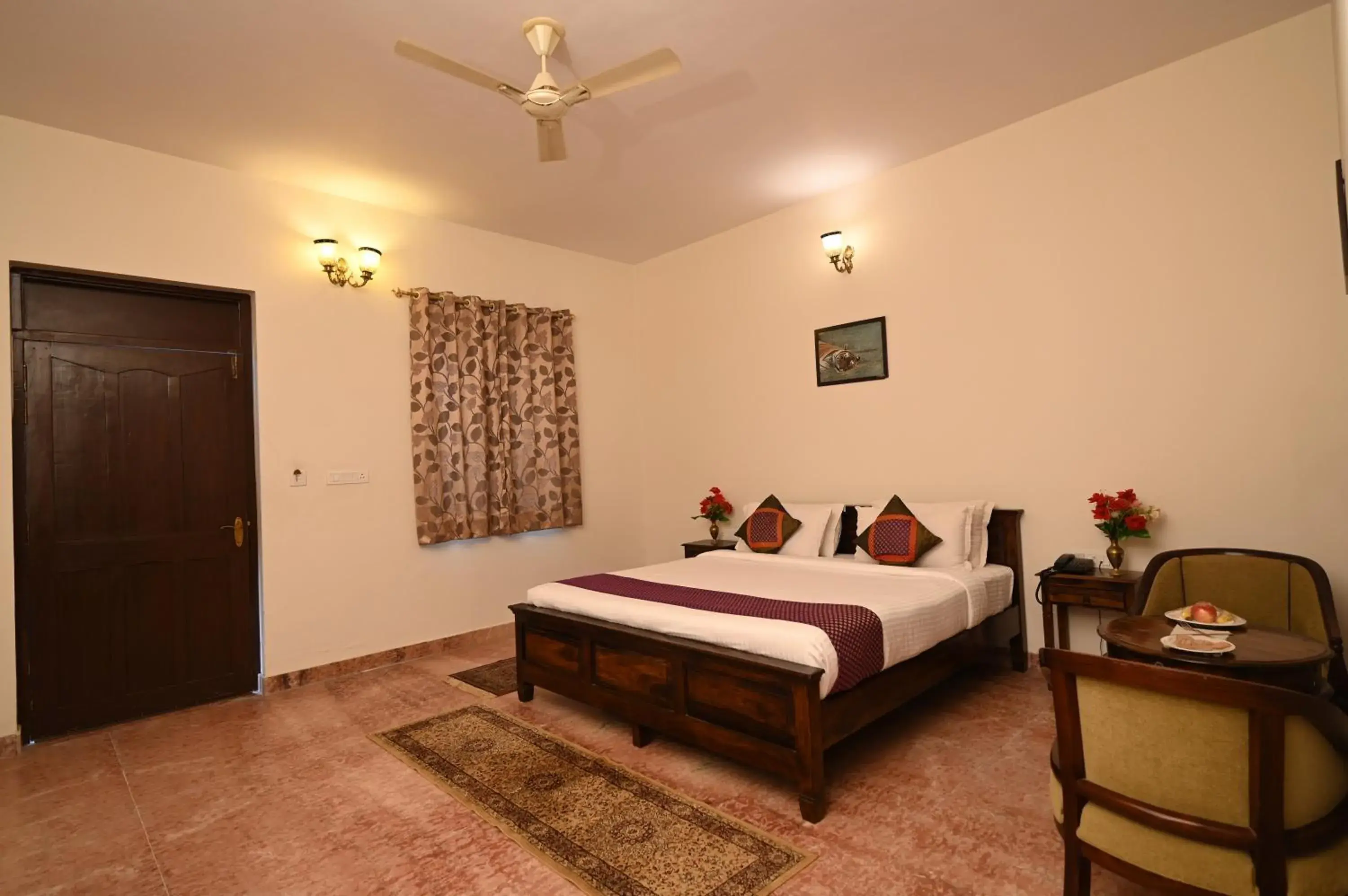Deluxe Double Room in ClarksInn Suites Ranthambhore Deluxe Double Room in ClarksInn Suites Ranthambhore