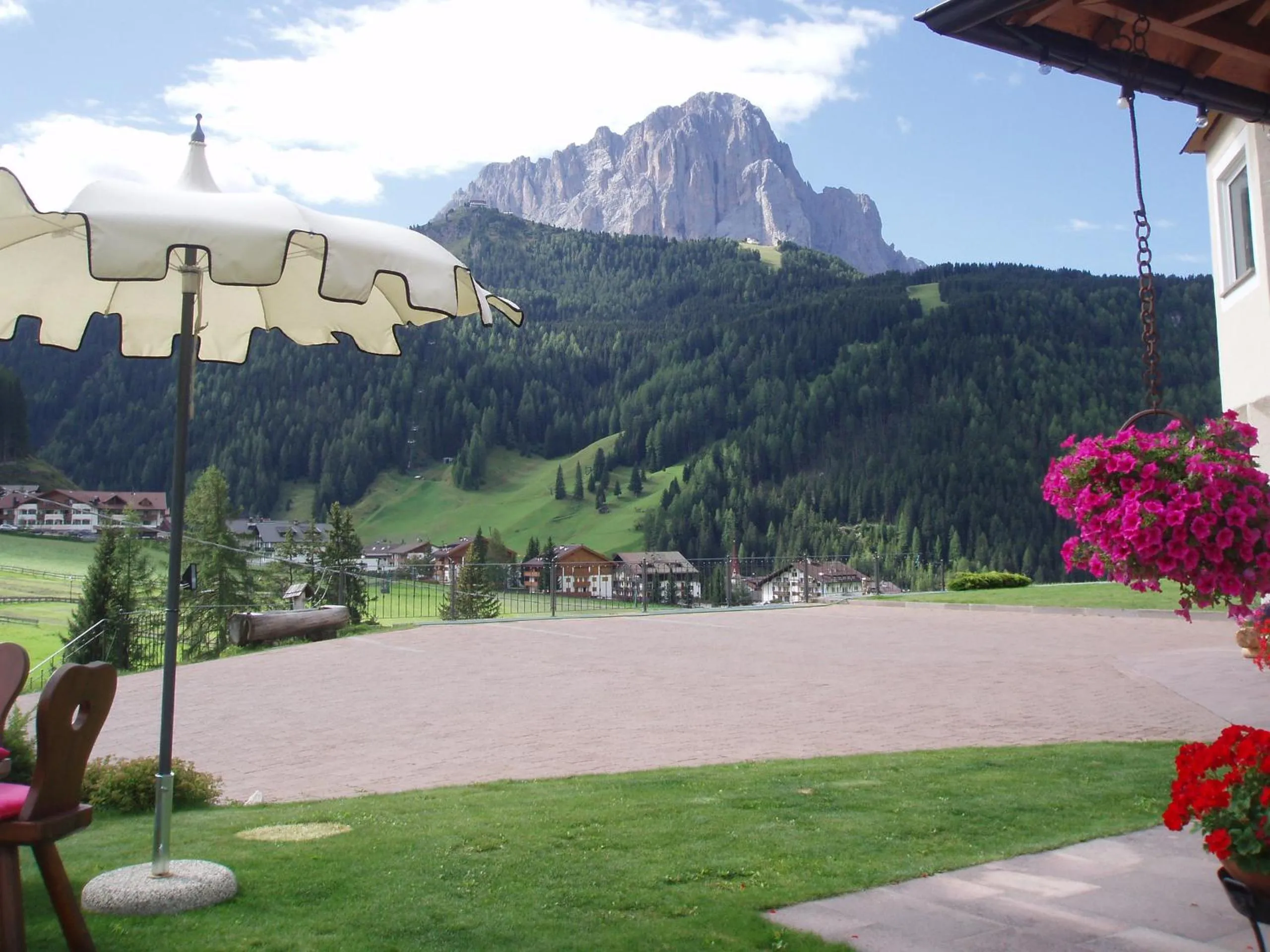 Patio in Garni La Majon