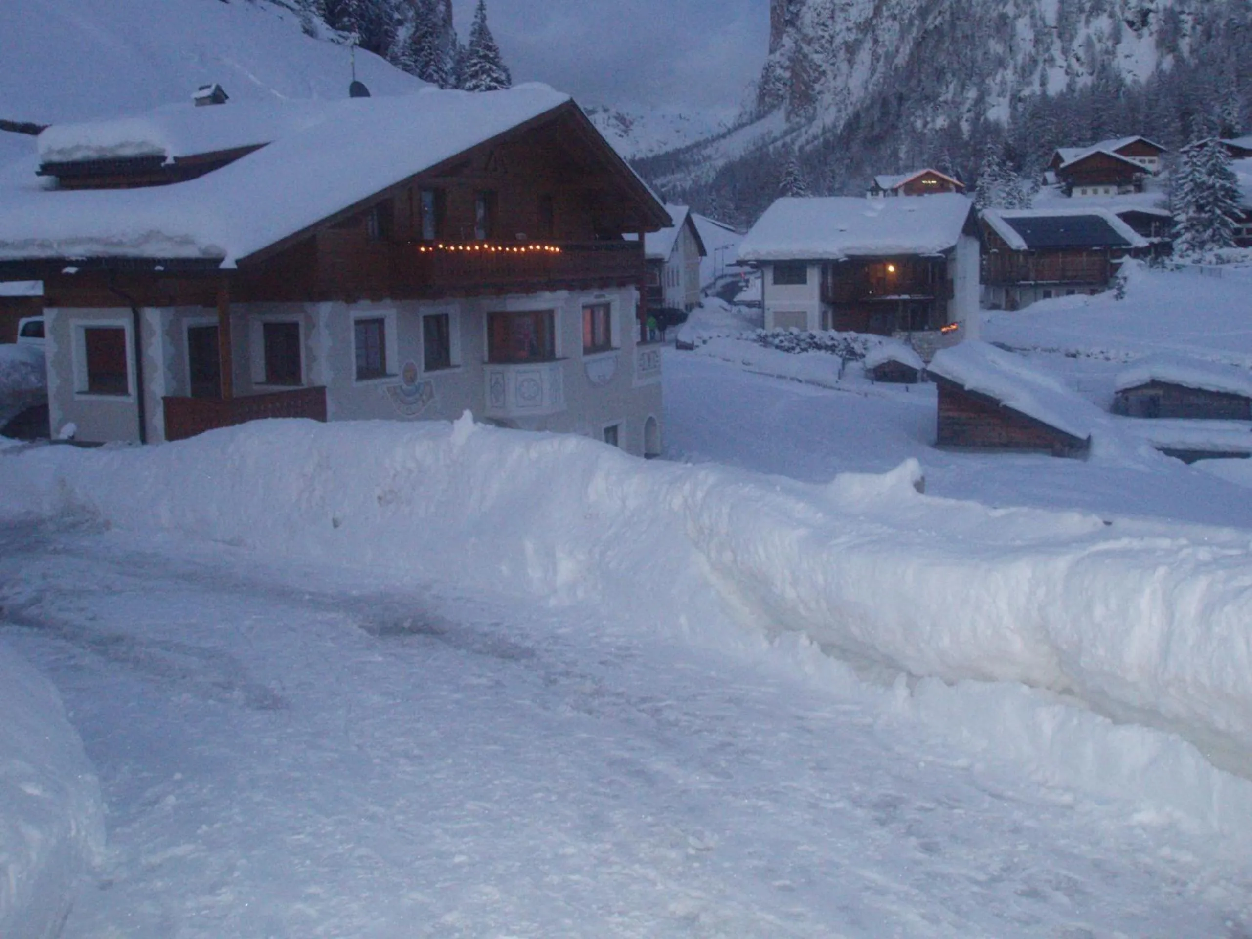 Property building in Garni La Majon