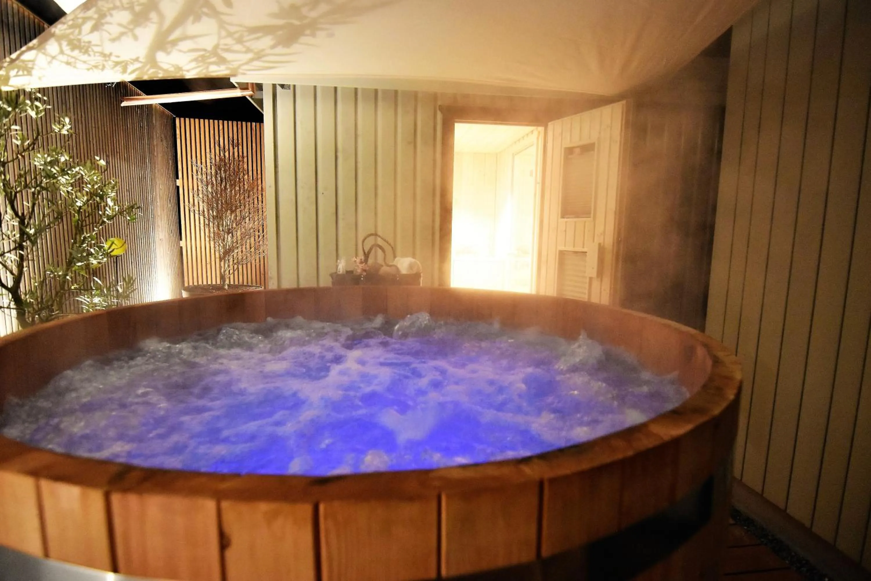 Hot Tub in JUCKERs Boutique-Hotel