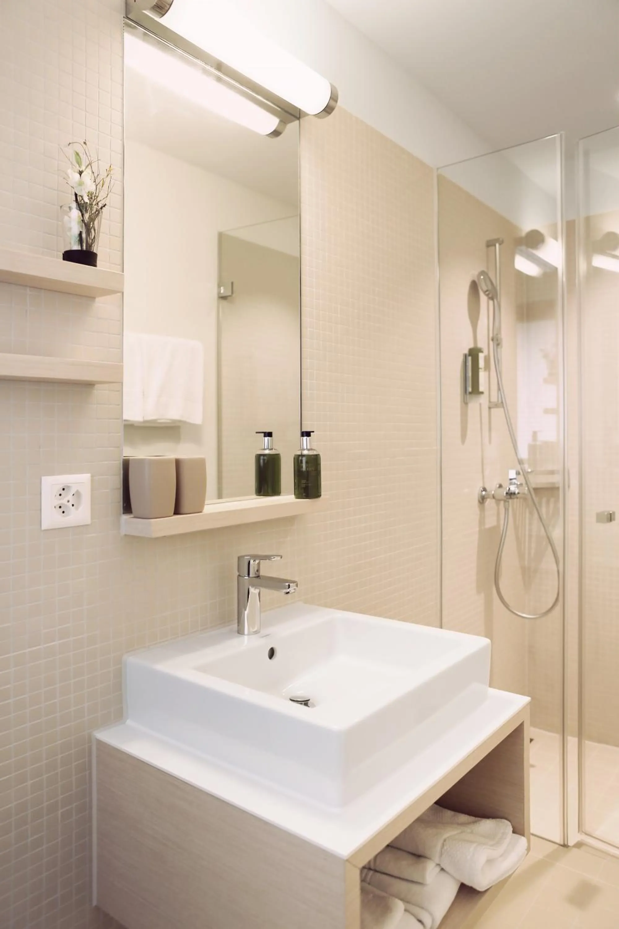 Shower in JUCKERs Boutique-Hotel