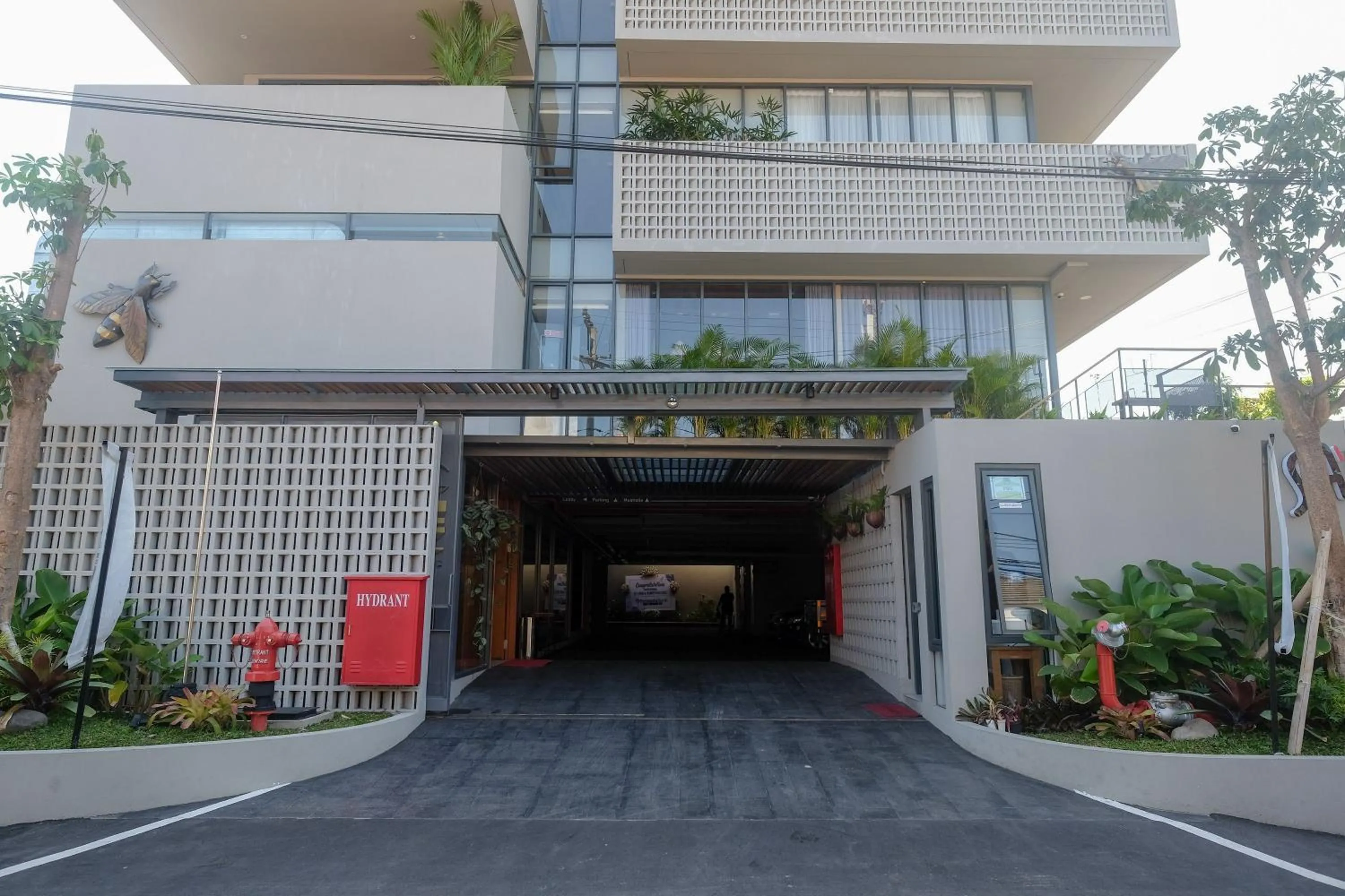 Property building in Sans Hotel RG Living Jogja by RedDoorz