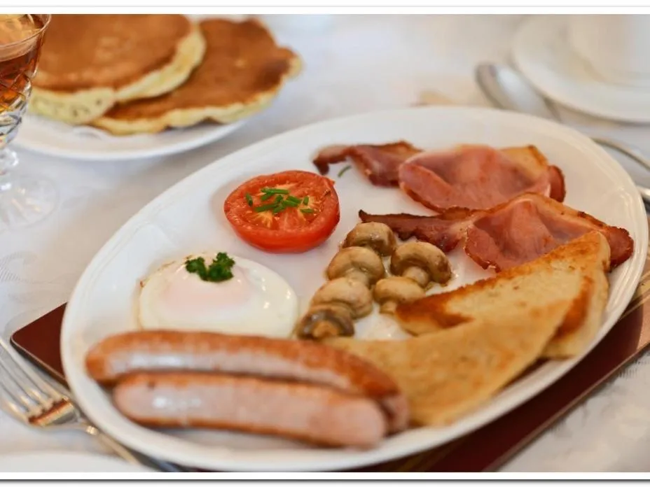 Dining area in Brooke Lodge Guesthouse