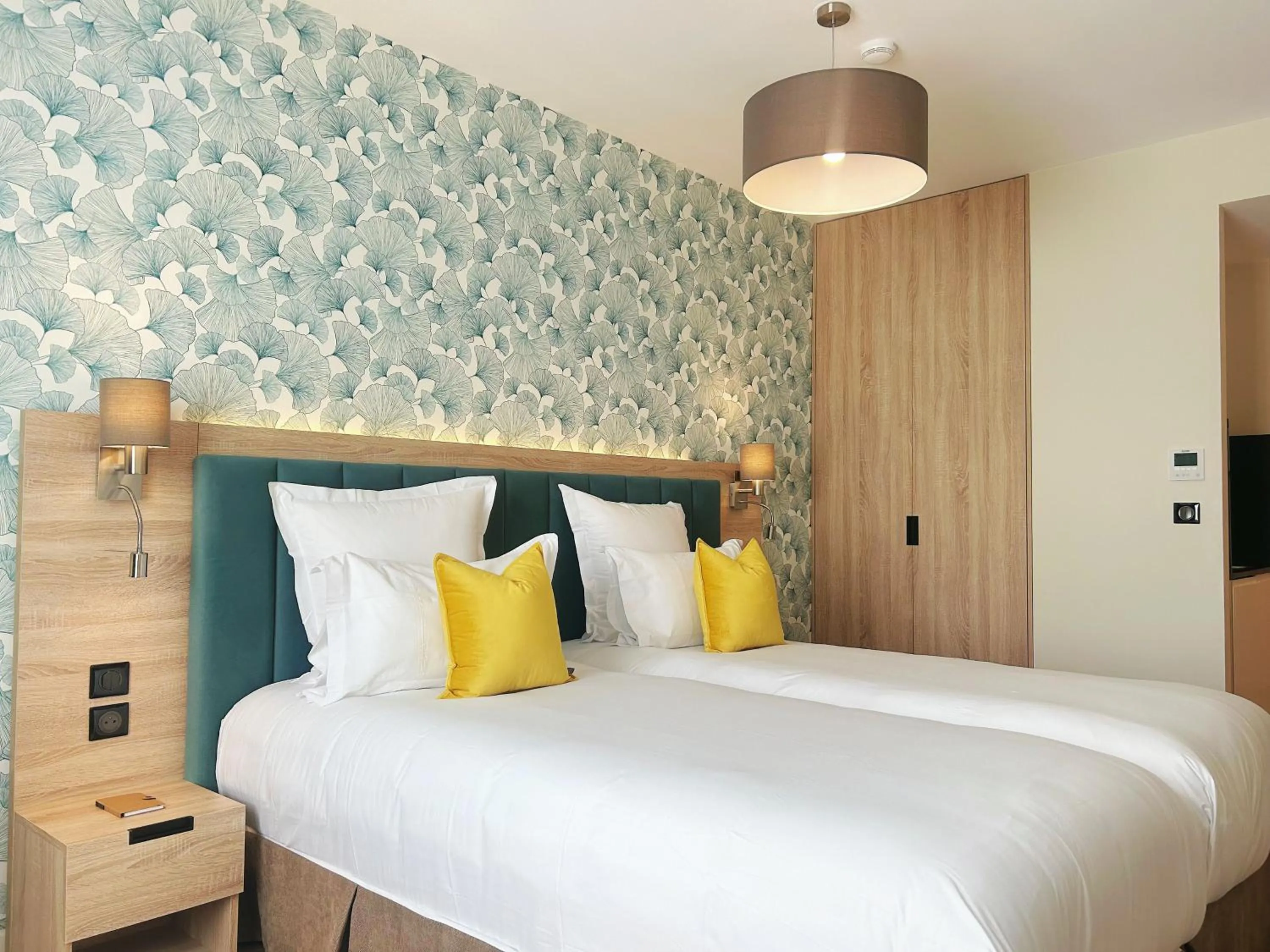 Bed in Hôtel Oden Paris Ivry