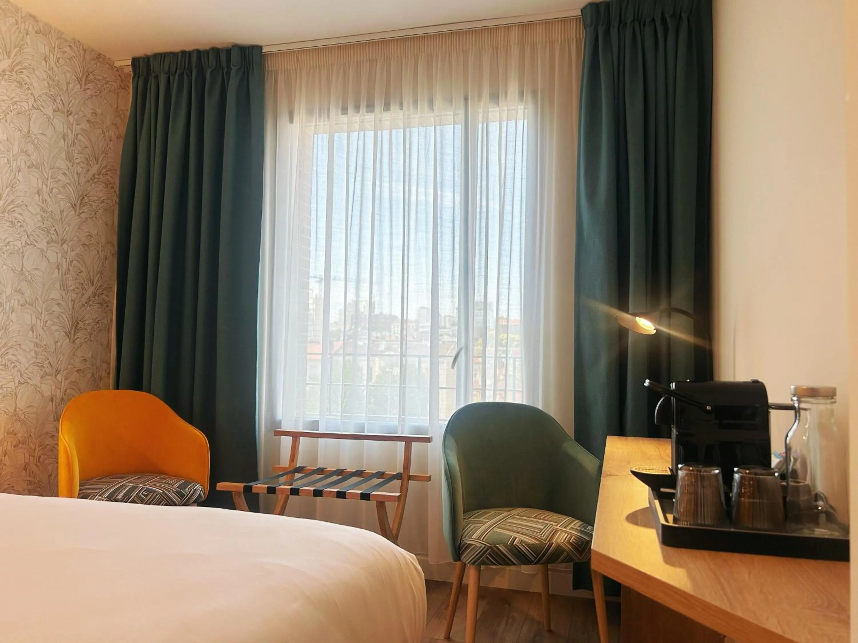 Bed in Hôtel Oden Paris Ivry