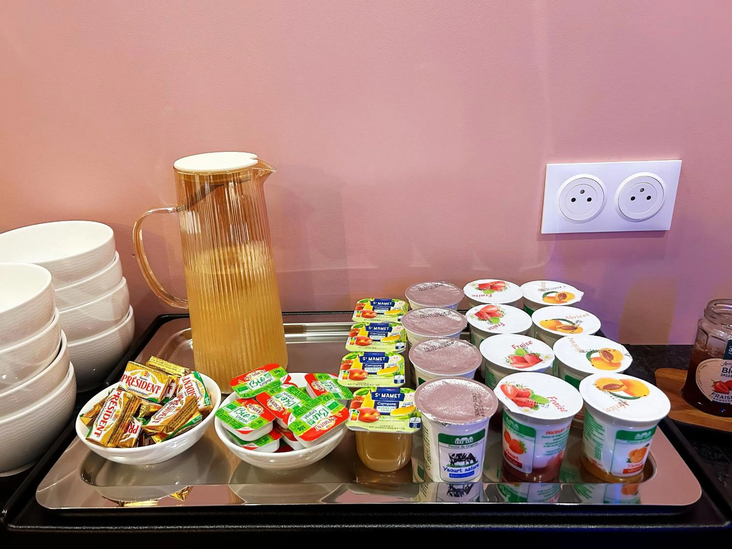 Breakfast in Hôtel Oden Paris Ivry