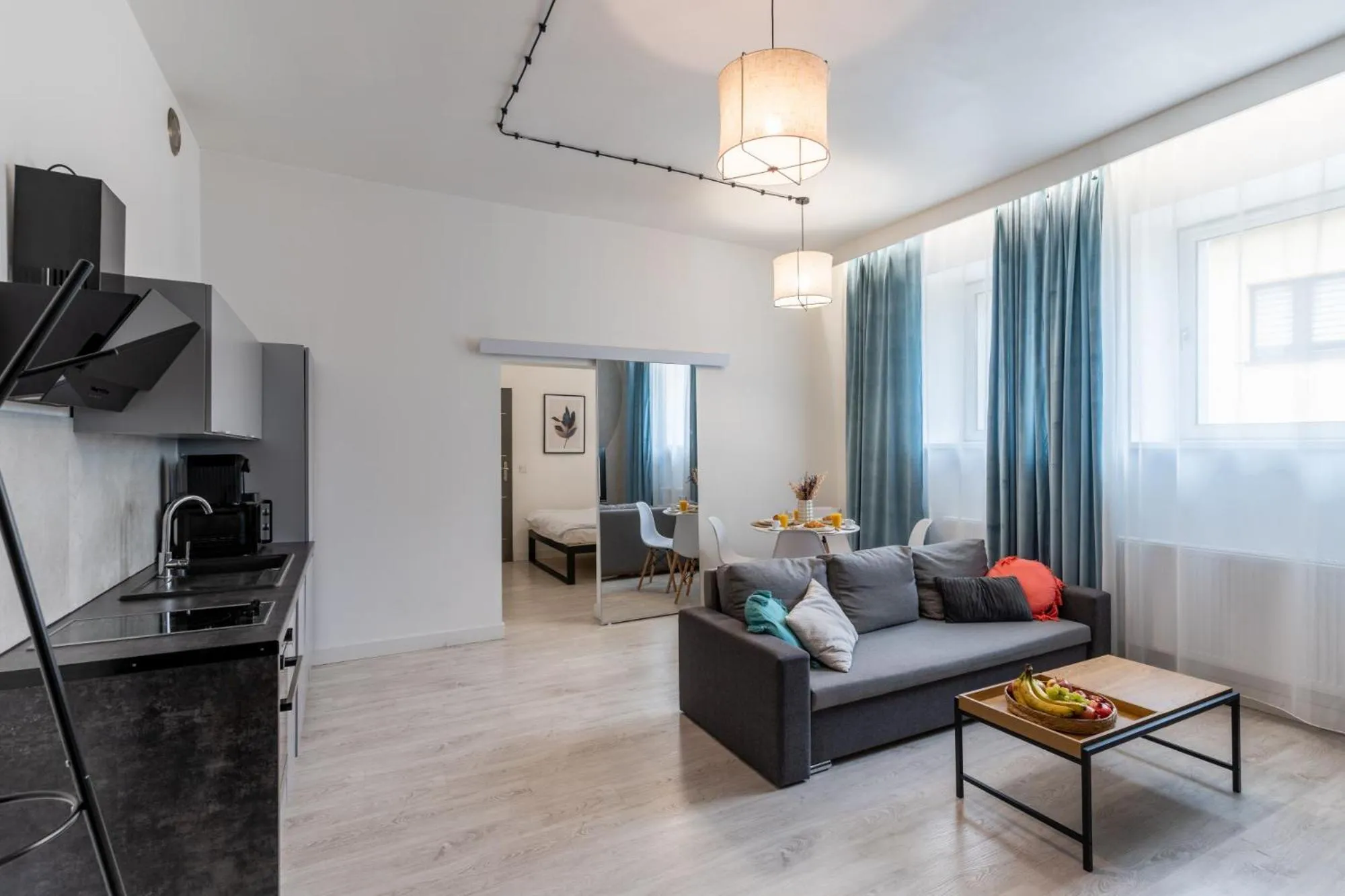 Apartment Quiet Street 11, 3E