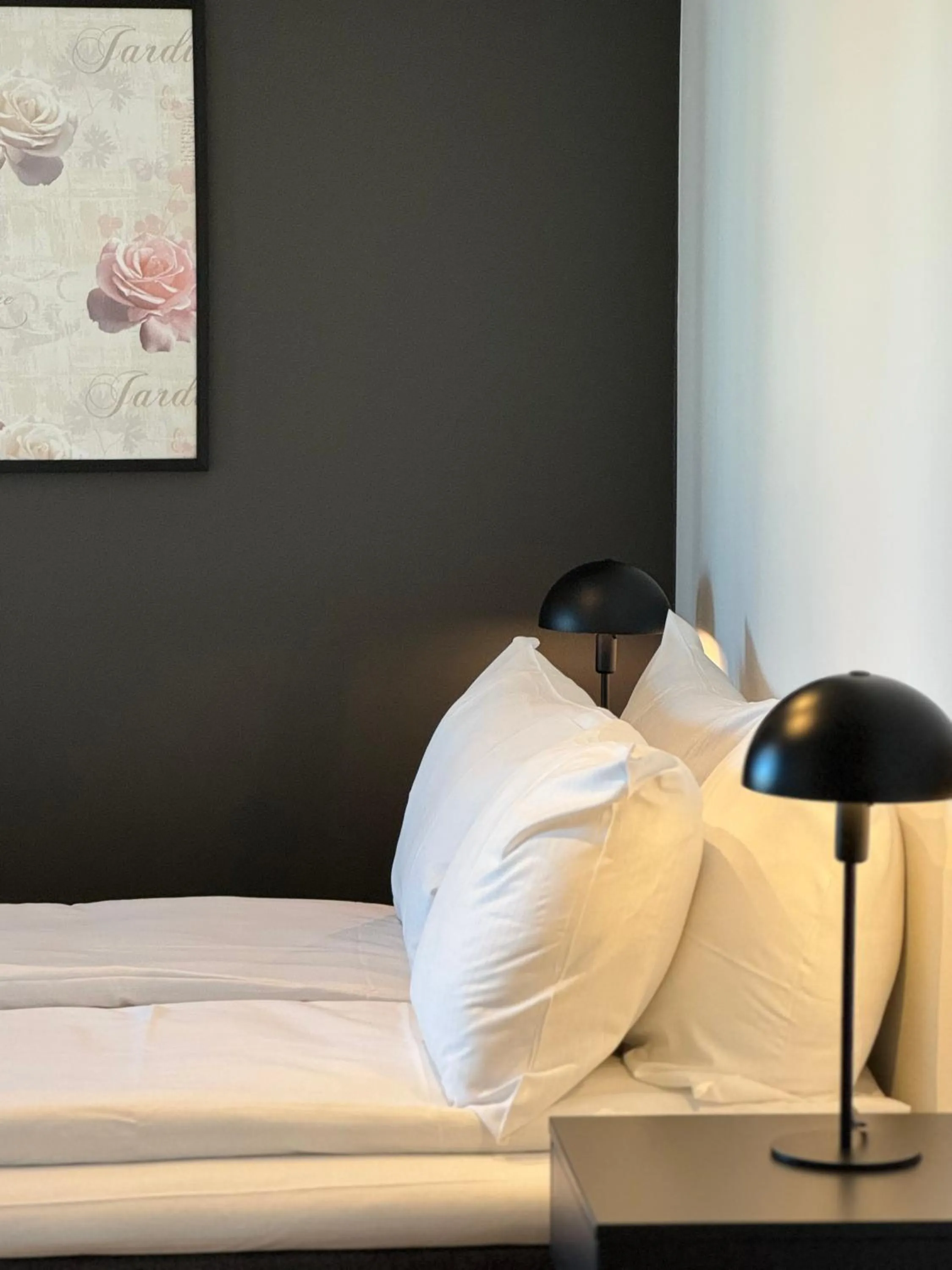 Bedroom, Bed in TotalApartments Vervet Gjøa