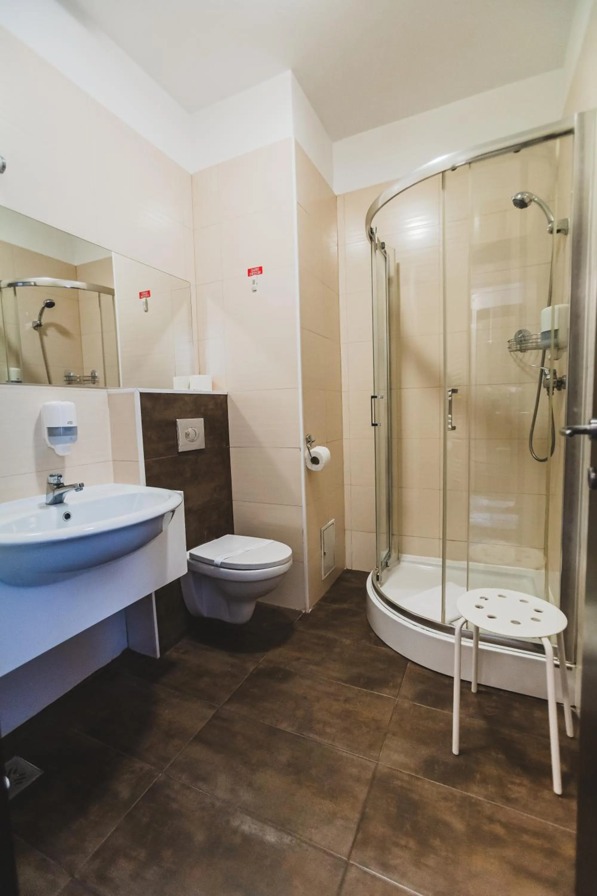 Shower in Caro Boutique Hotel