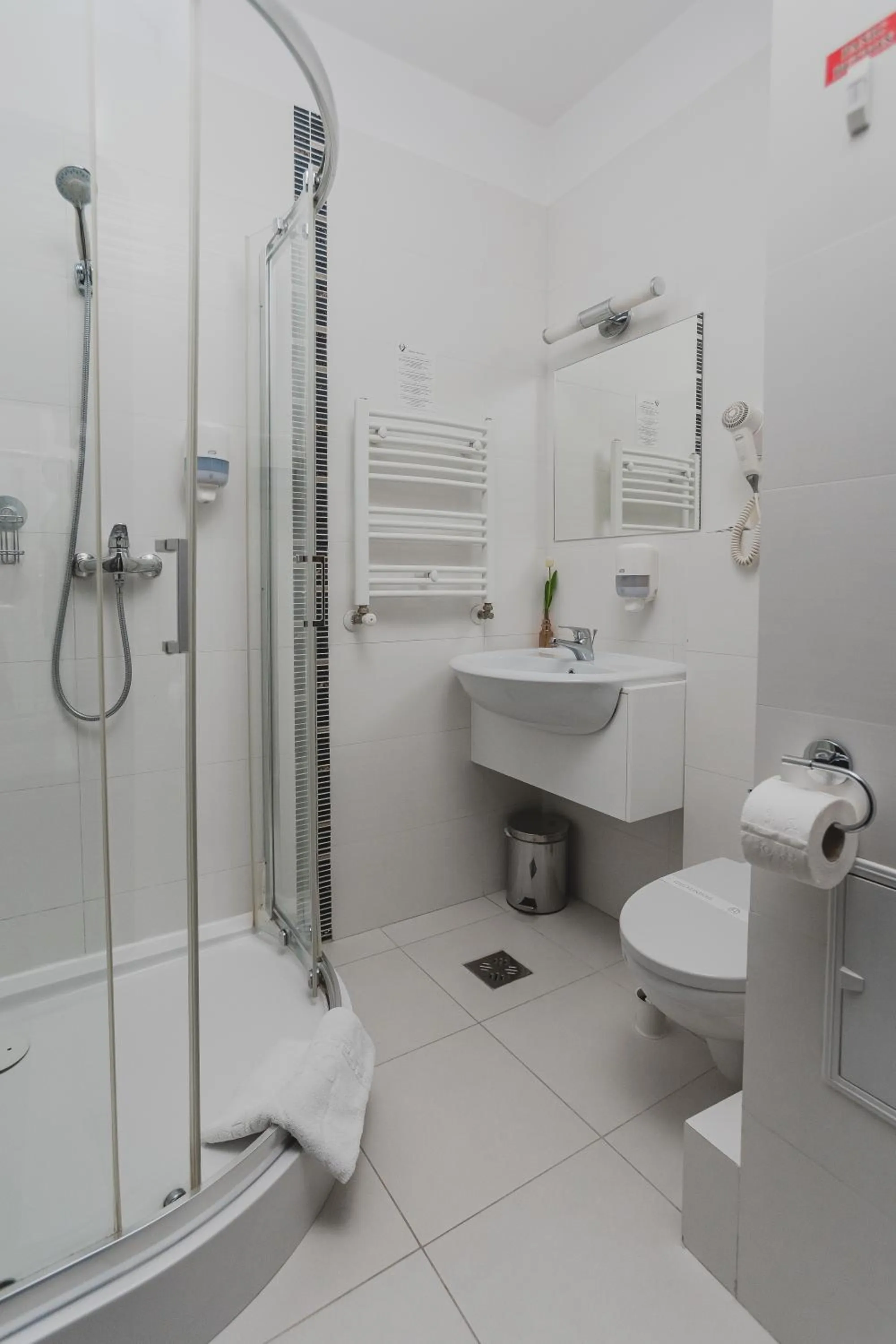 Shower in Caro Boutique Hotel