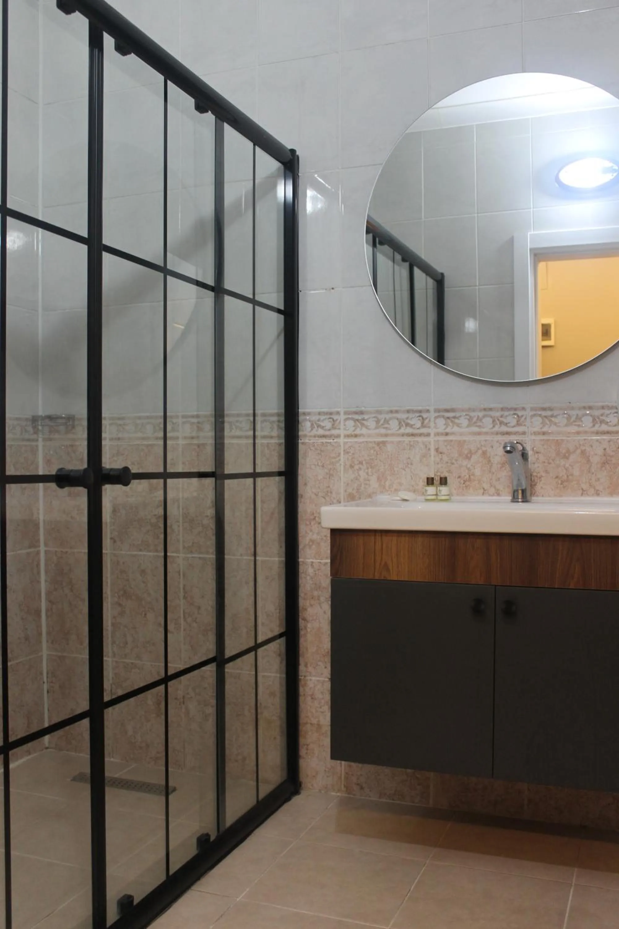 Bathroom in Vira Suite Hotel