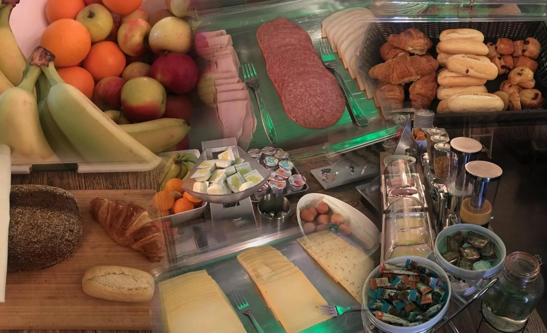 Continental breakfast in Amadeus Hotel