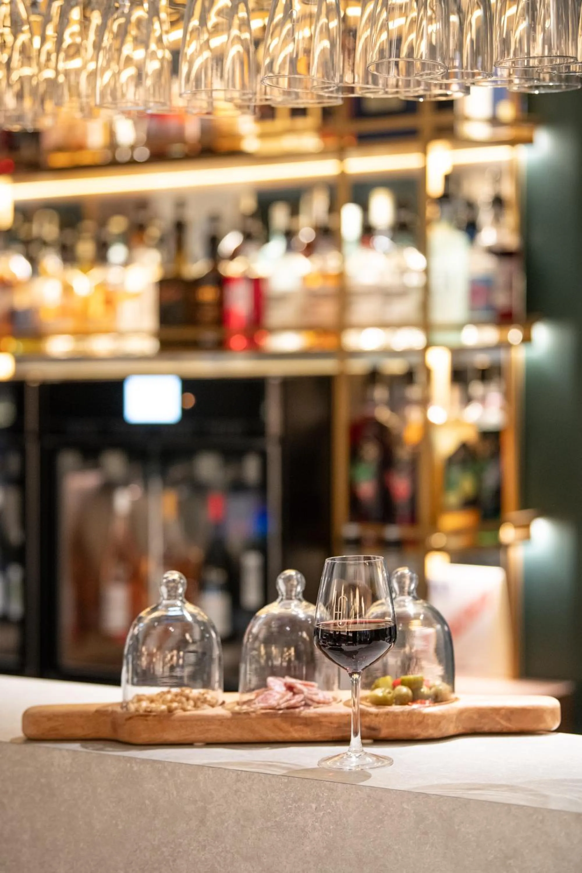 Lounge or bar in Hôtel de la Cité