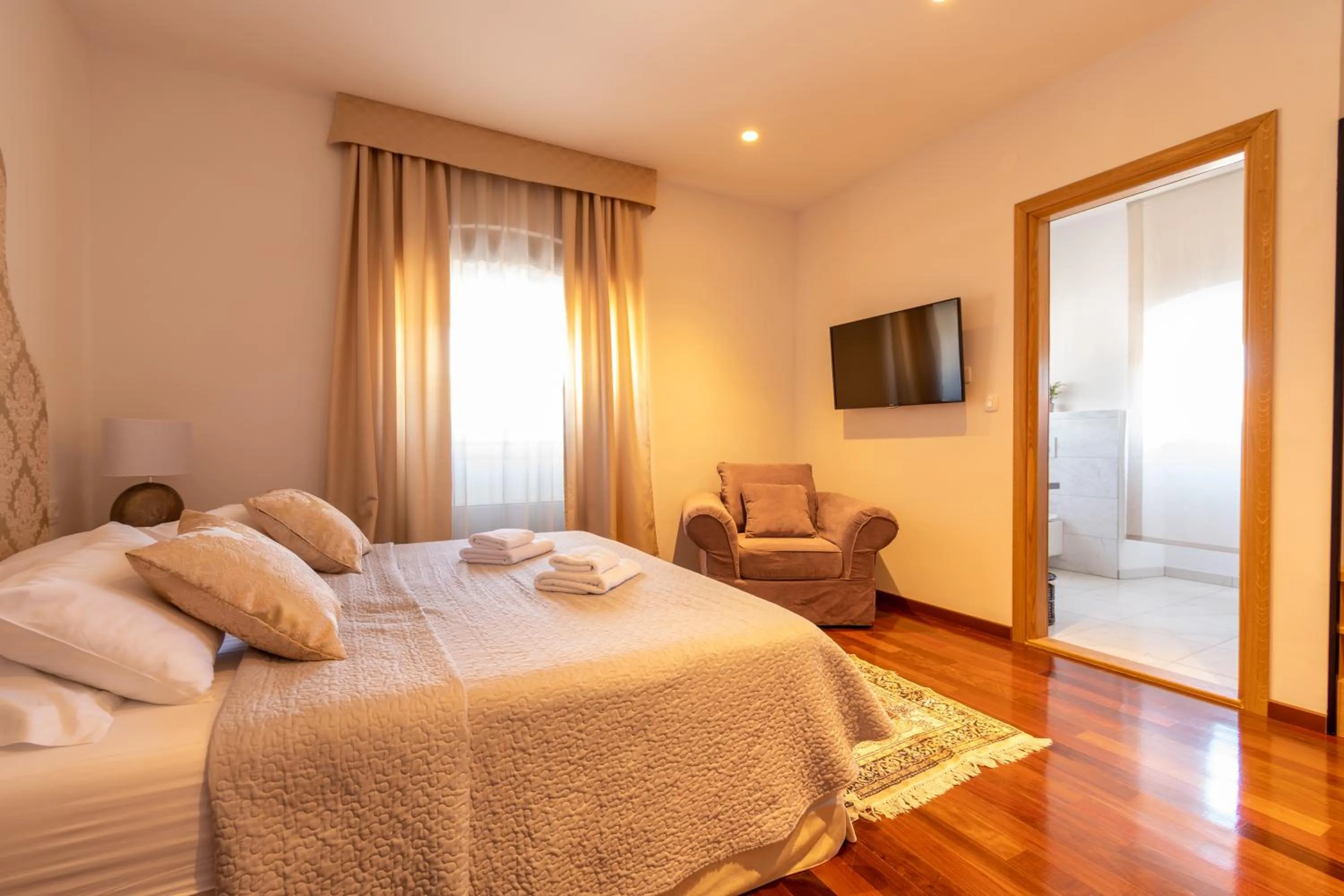 Bedroom, Bed in B&B Heritage Villa Apolon