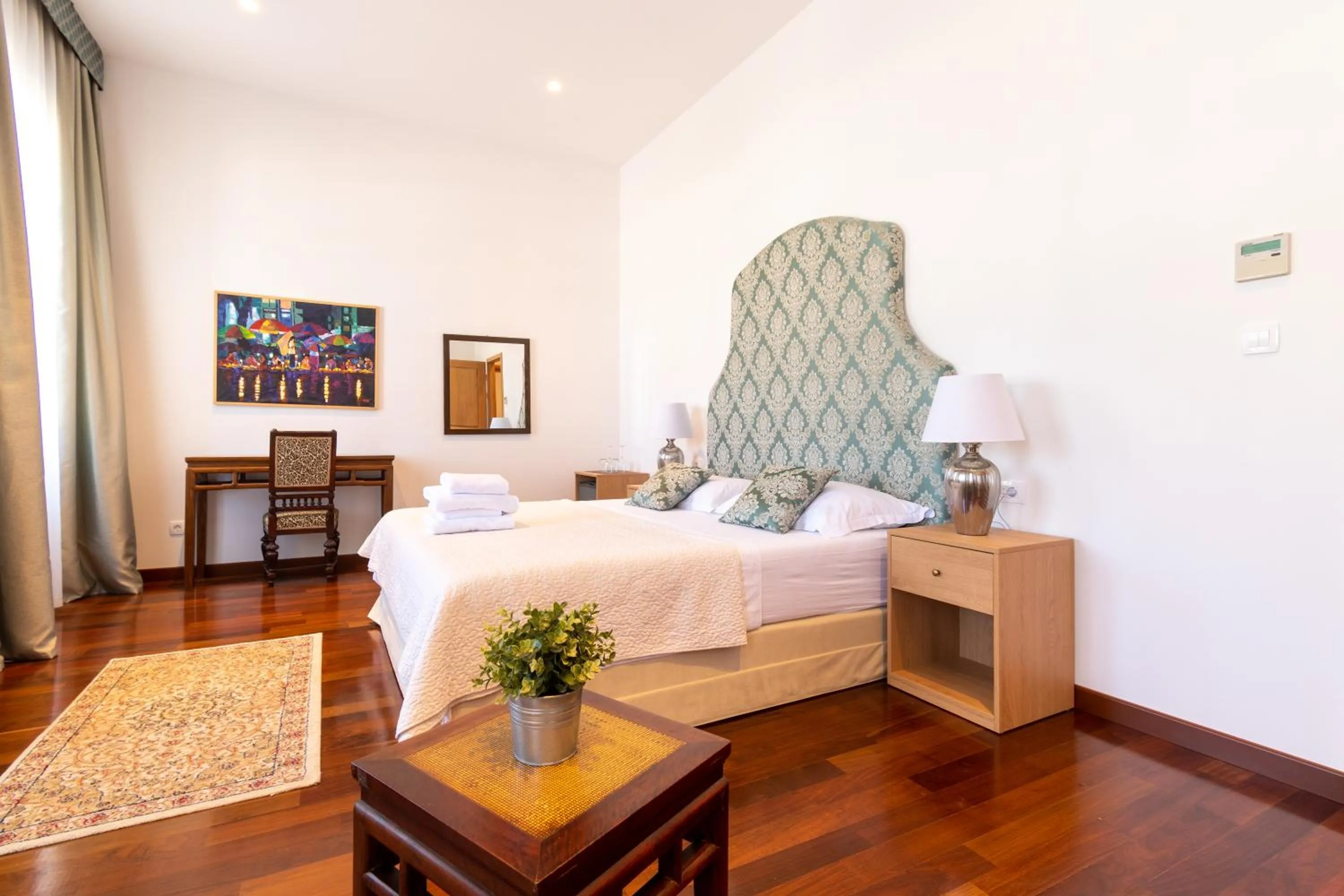 Photo of the whole room, Bed in B&B Heritage Villa Apolon