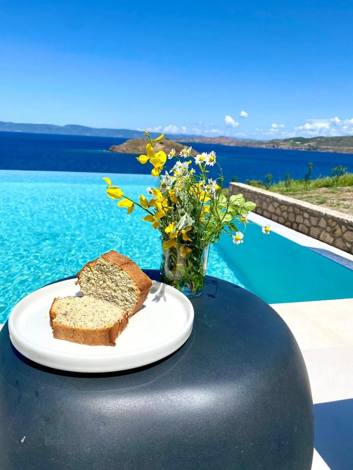 Day in Eleia Seafront Rooms & Villas