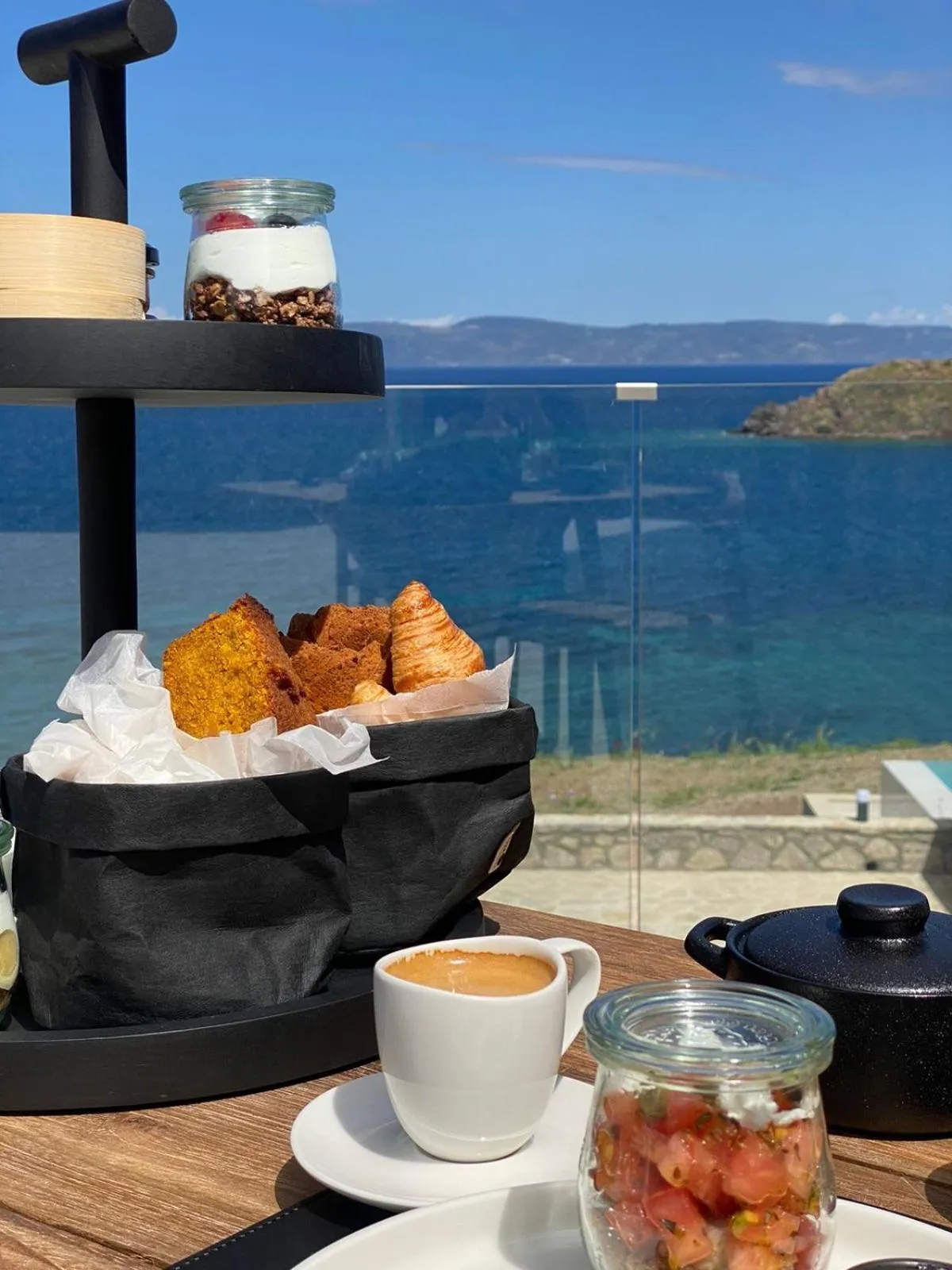 Day in Eleia Seafront Rooms & Villas