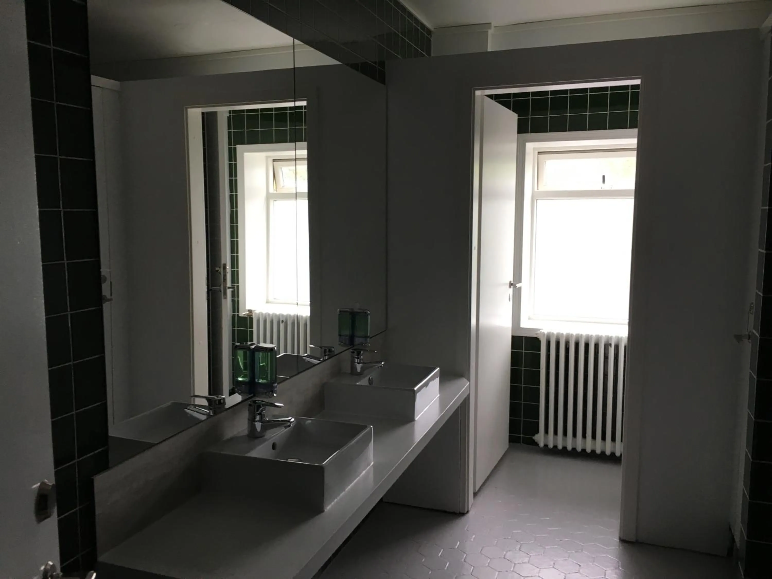 Welcome Riverside Guesthouse