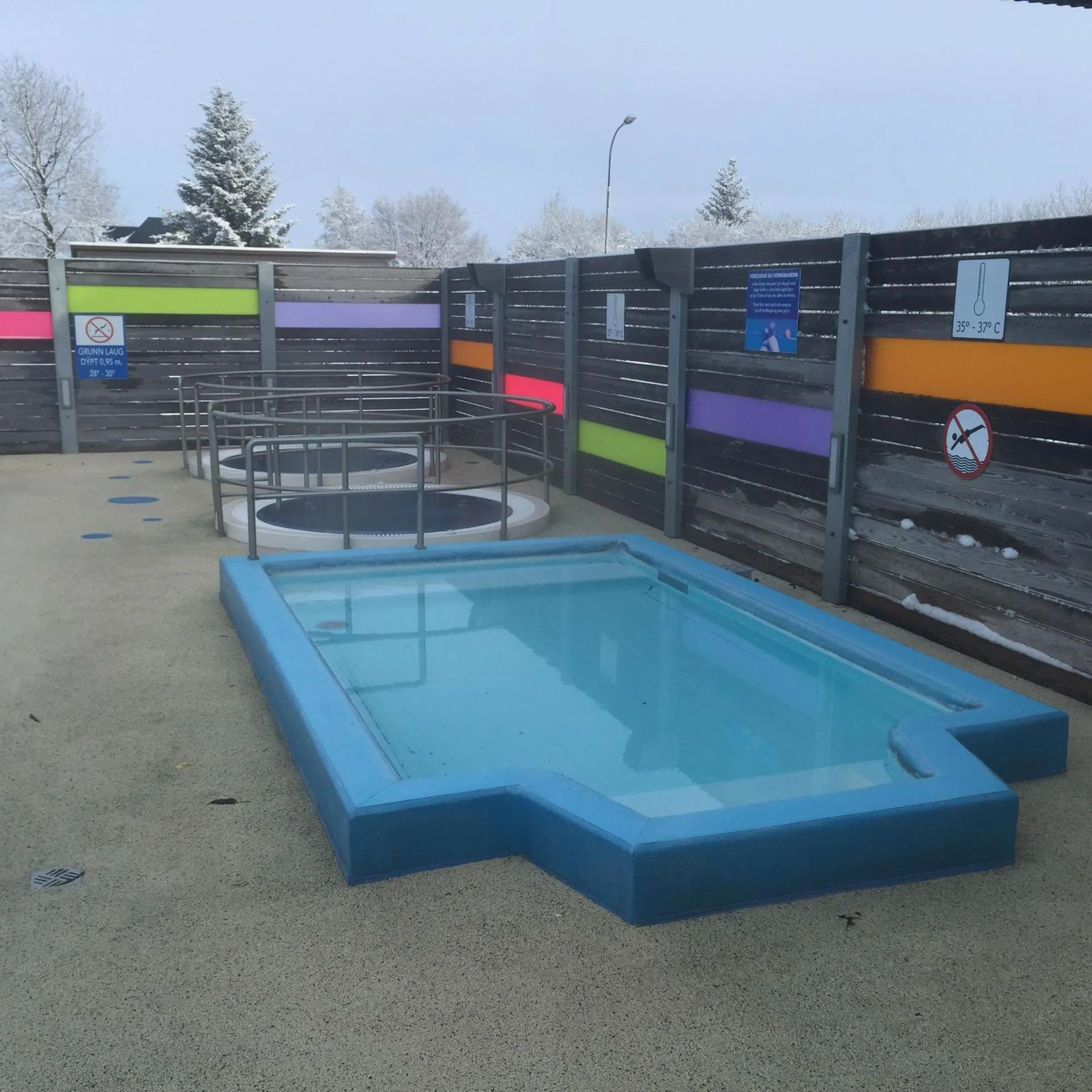 Swimming pool in Welcome Riverside Guesthouse
