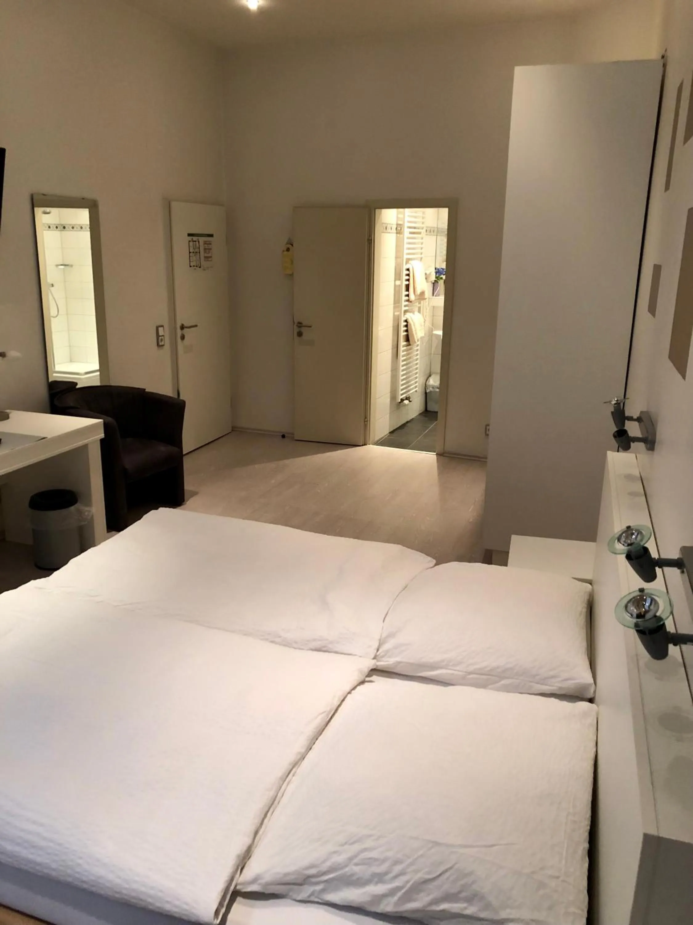 Bed in Hotel am Bahnhof