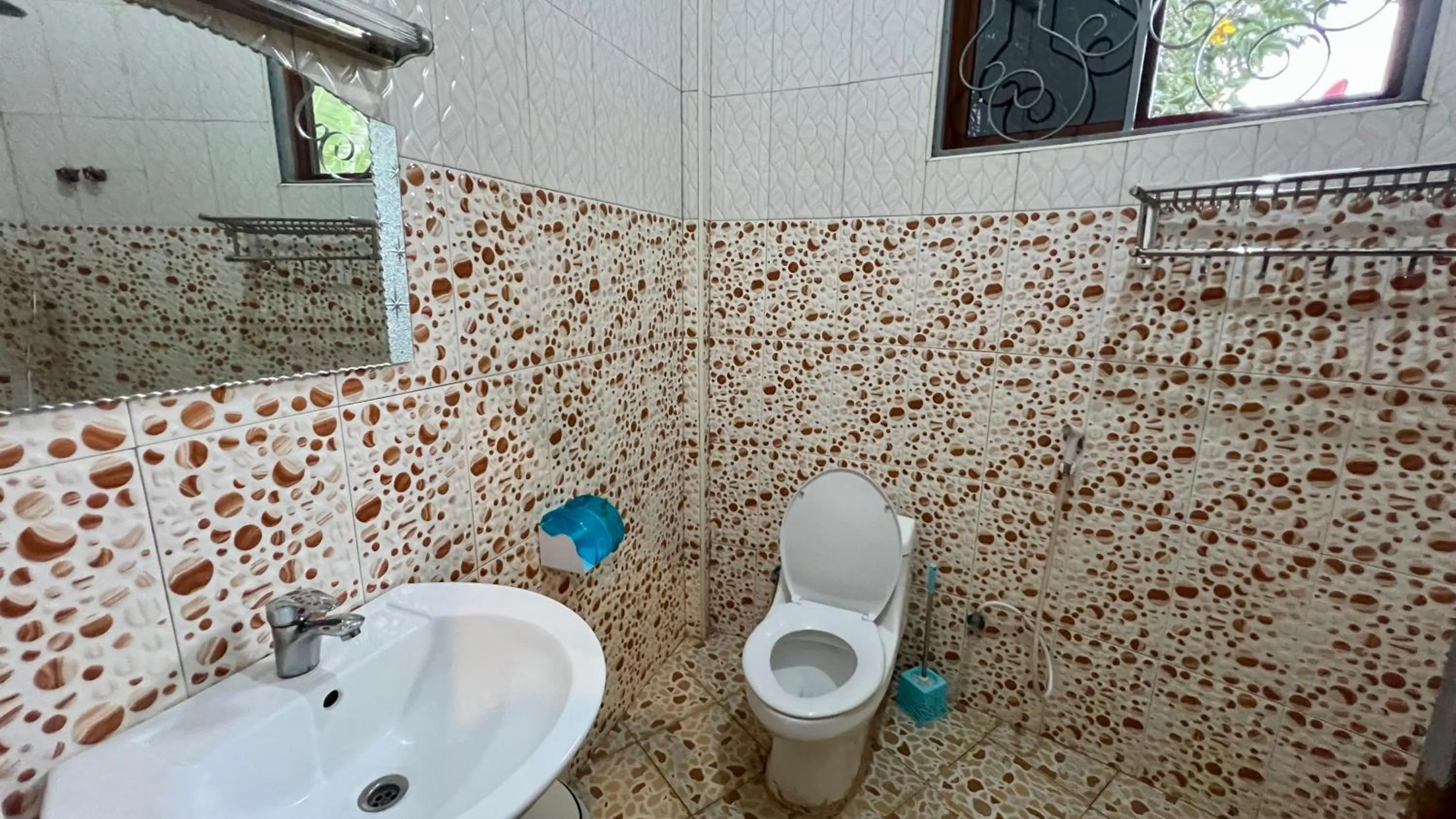 Toilet in Skill forest lodge